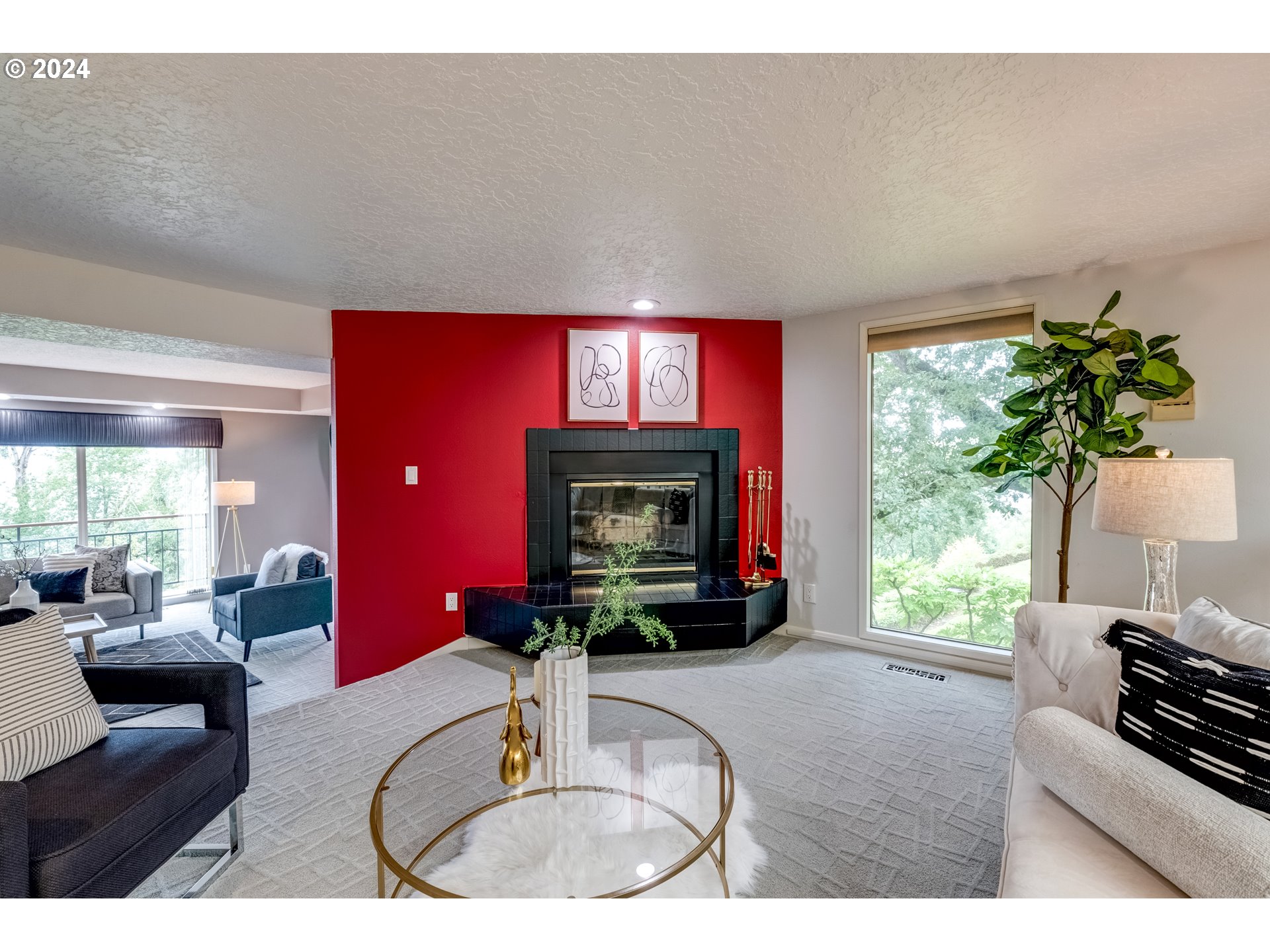 8906 NW LAKESHORE AVE 10