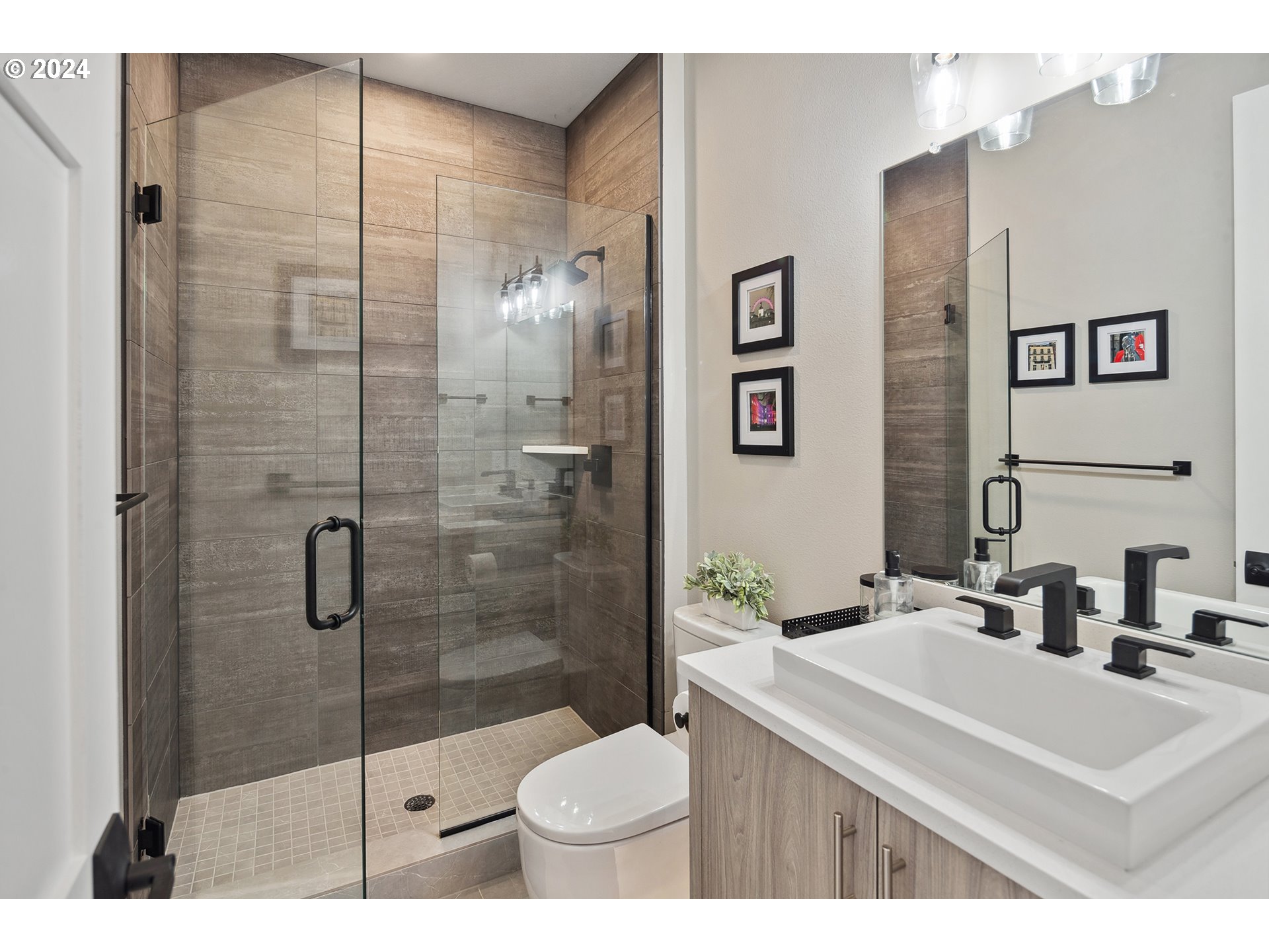 19915 SE ASCENSION LOOP