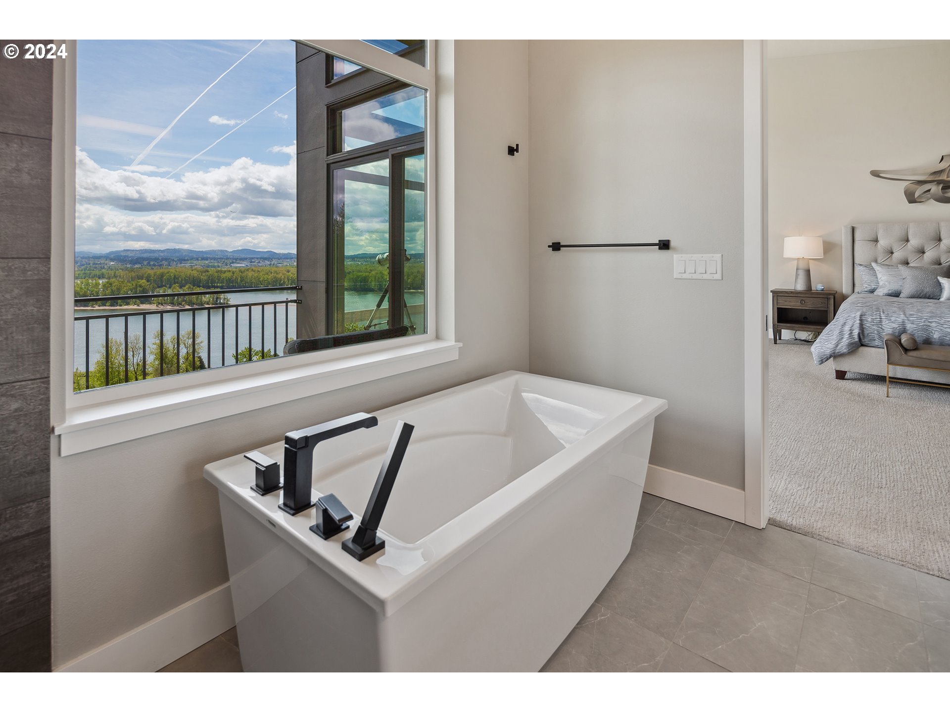 19915 SE ASCENSION LOOP