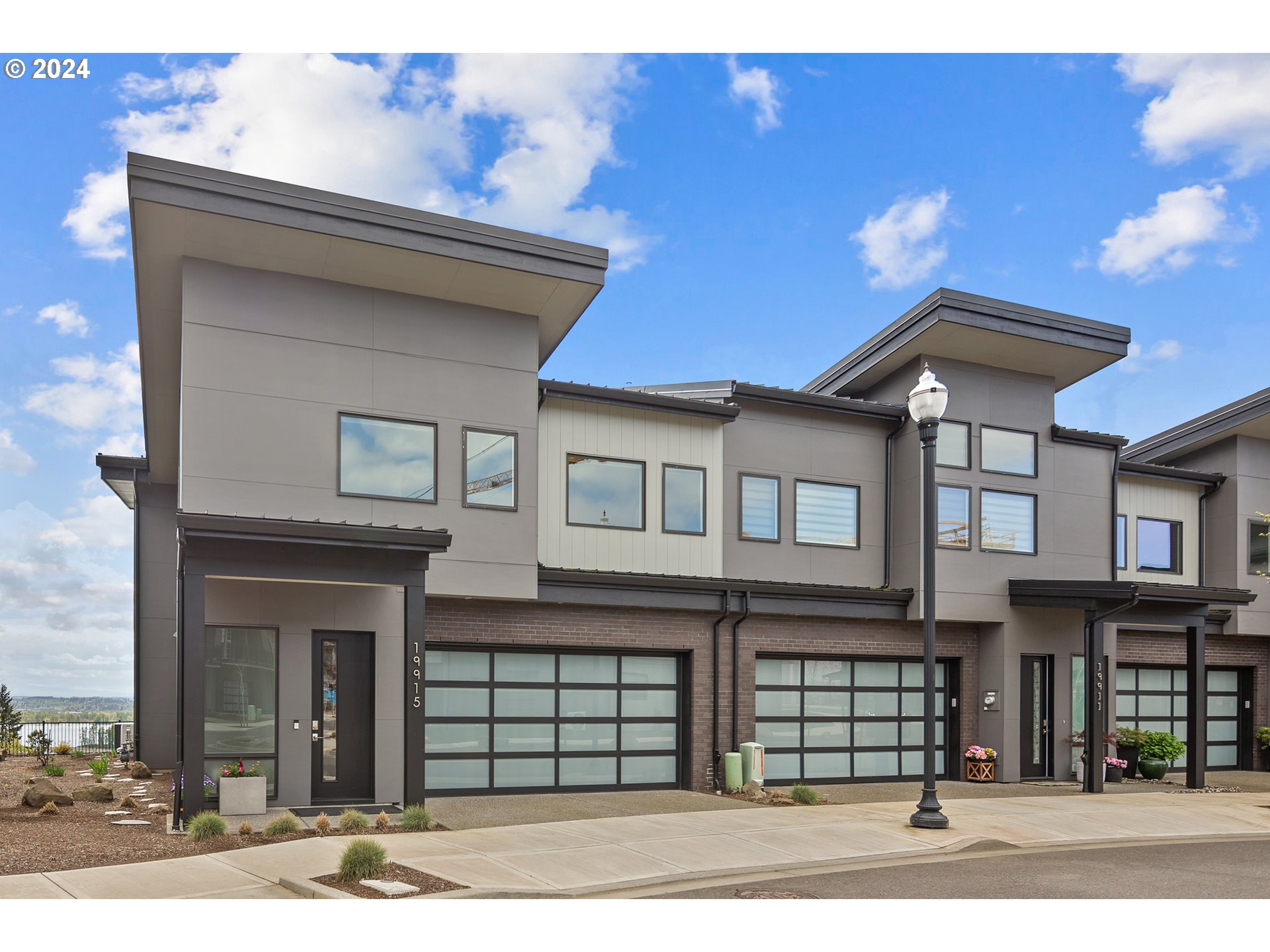 19915 SE ASCENSION LOOP