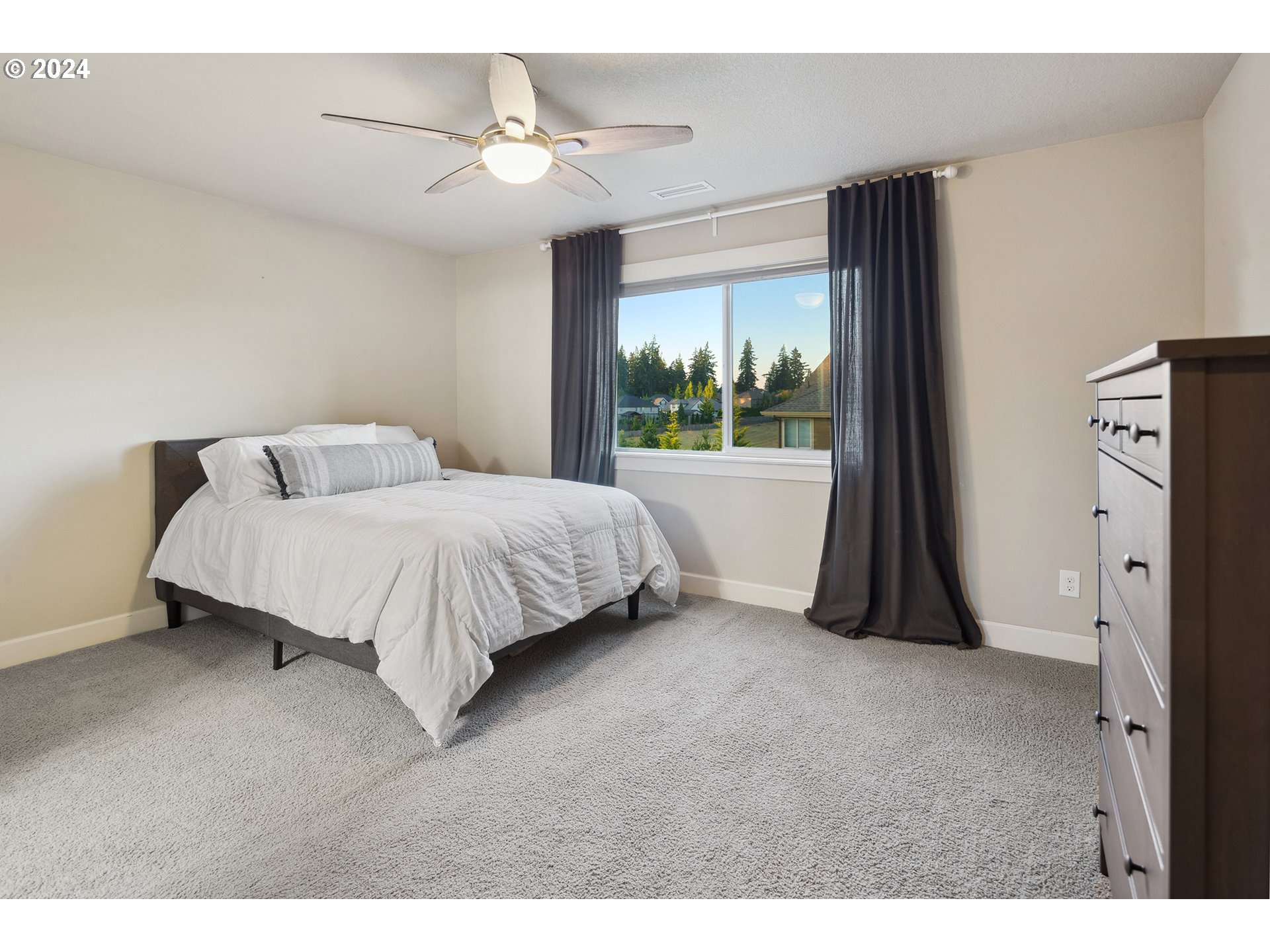 1736 S LAKE RIVER TER