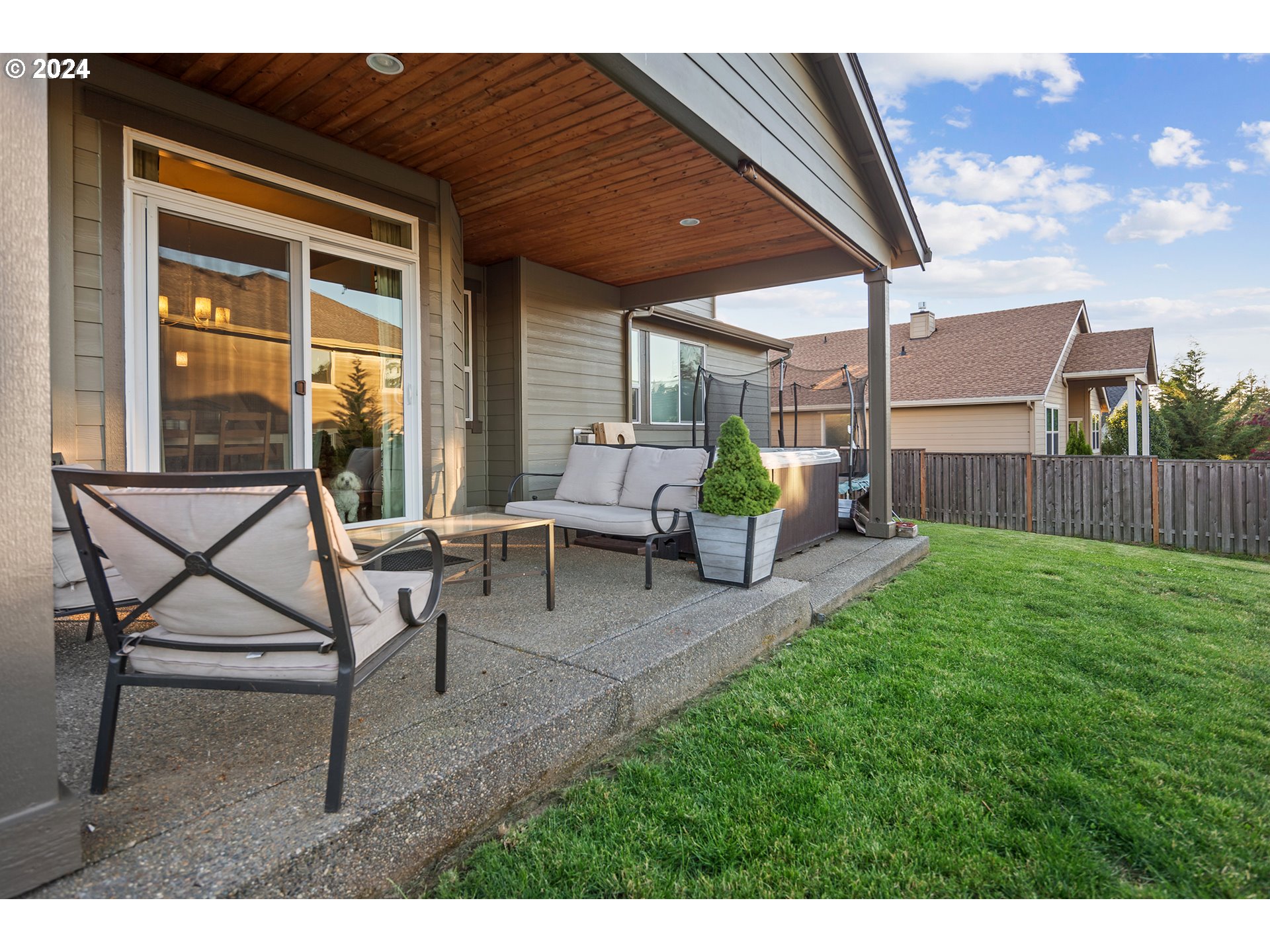 1736 S LAKE RIVER TER