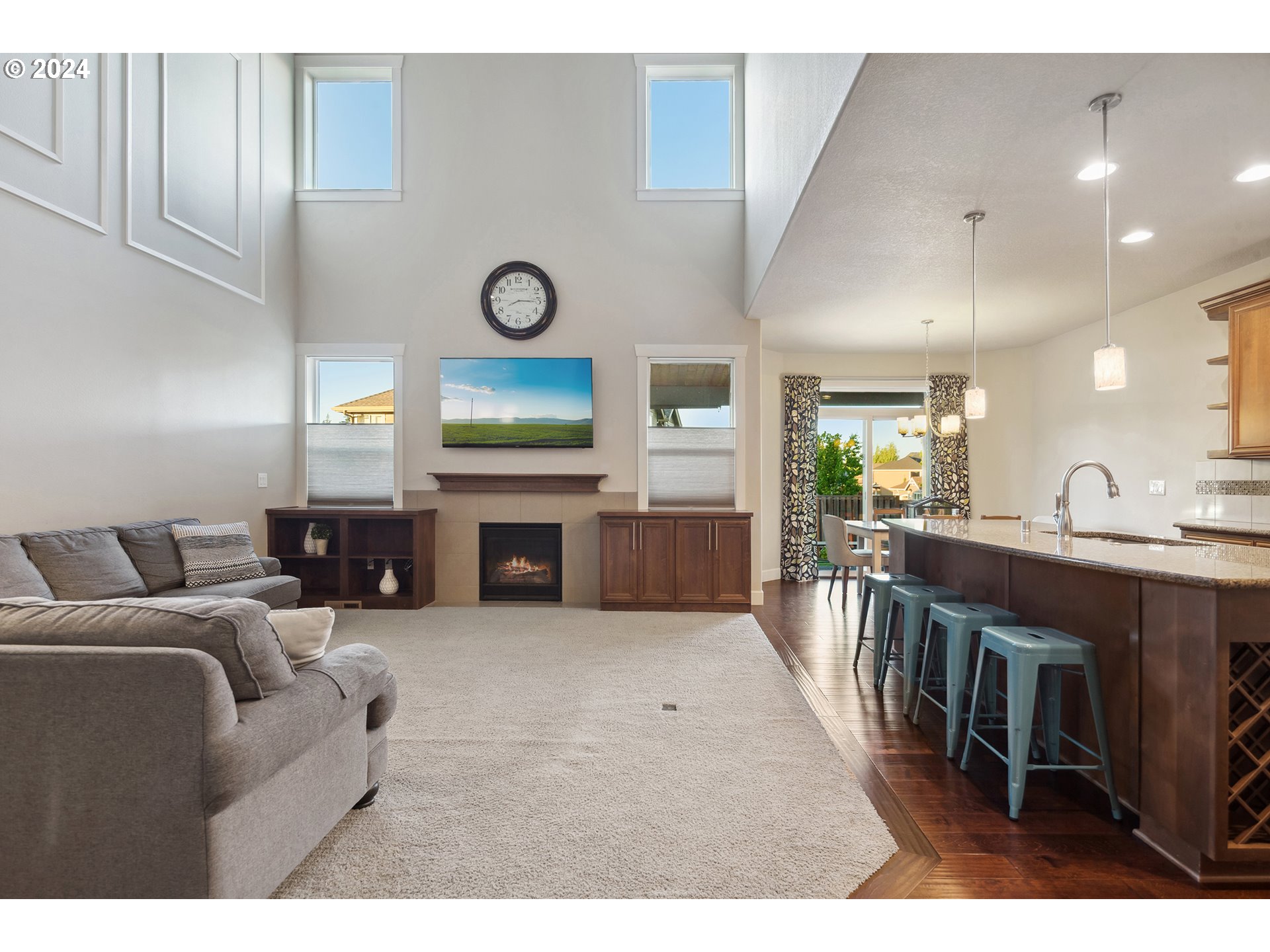 1736 S LAKE RIVER TER