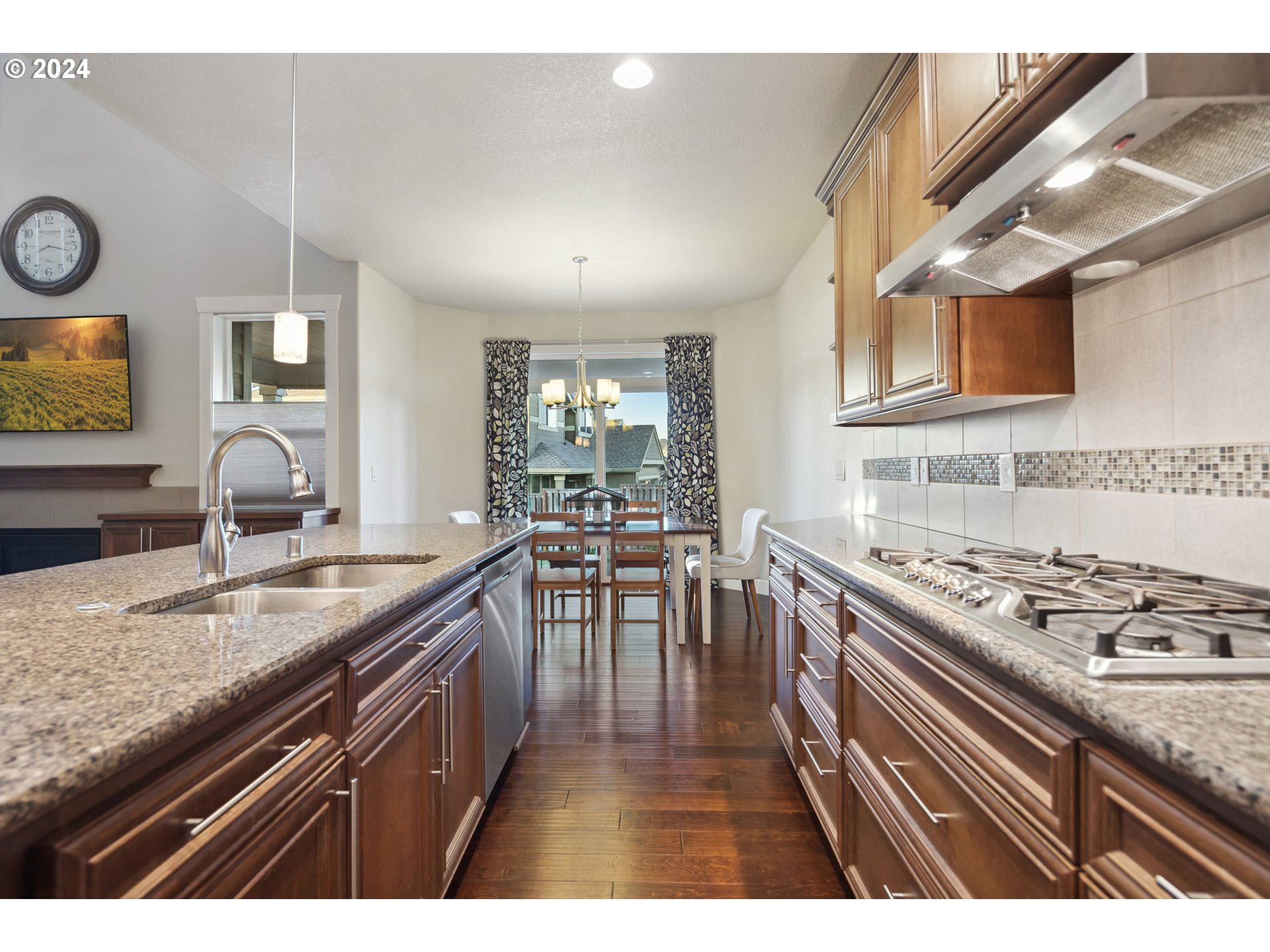 1736 S LAKE RIVER TER