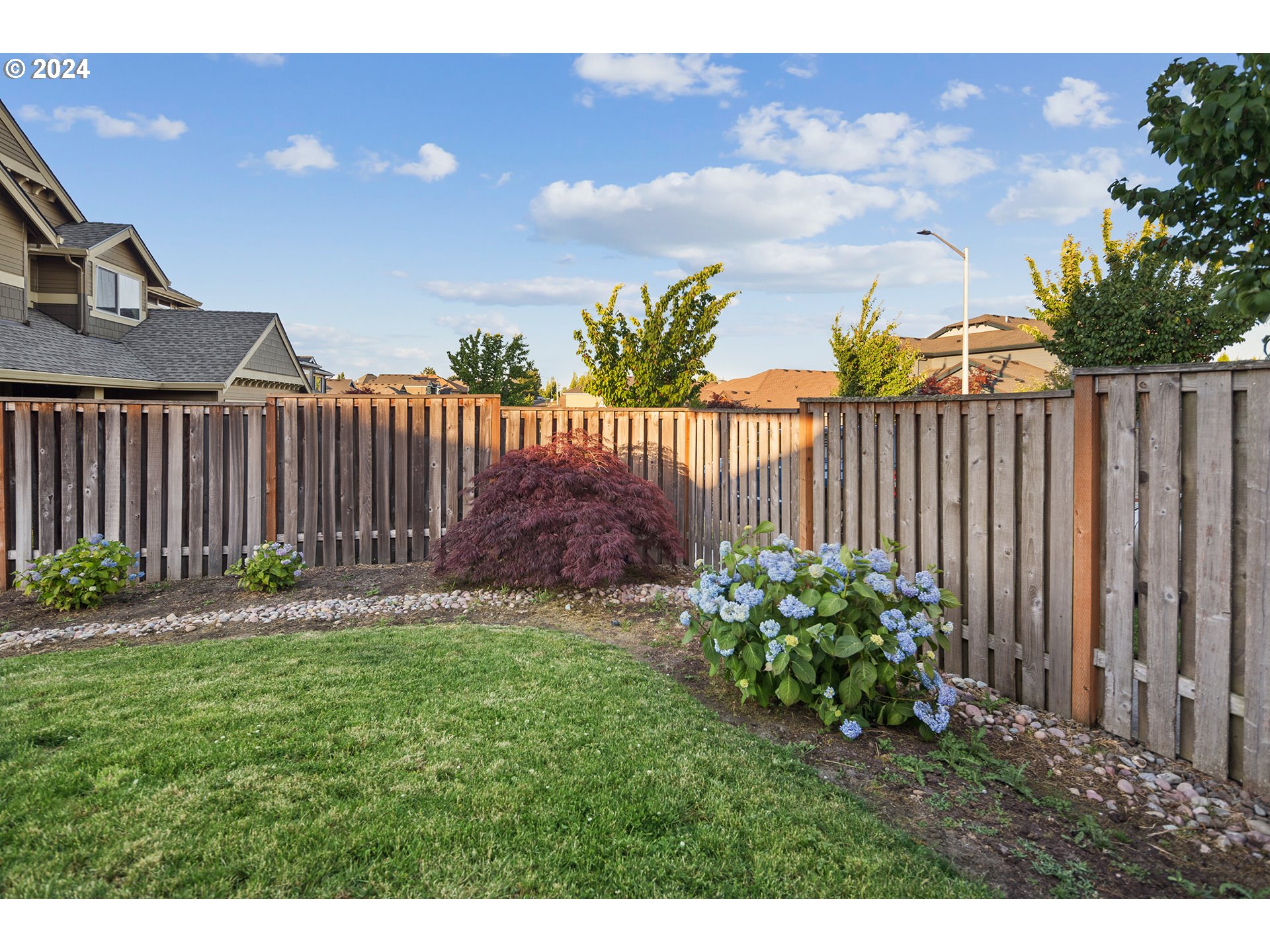 1736 S LAKE RIVER TER