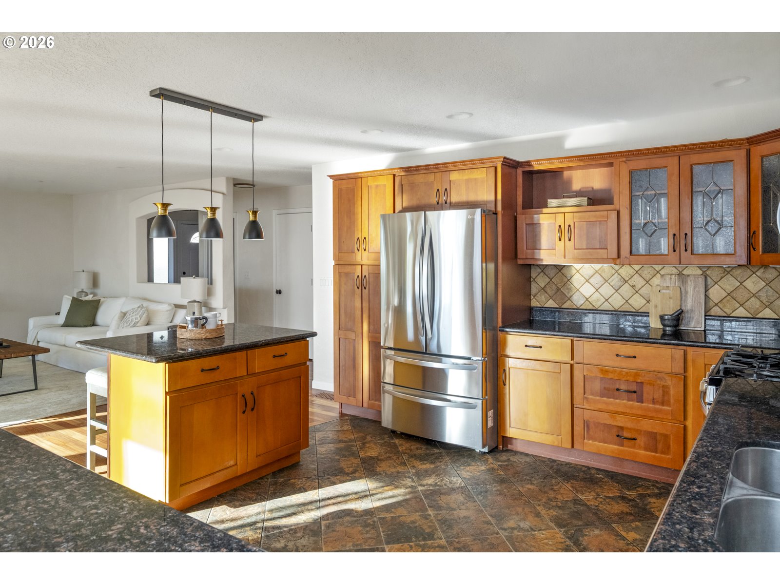 2704 ORCHARD HILL LN