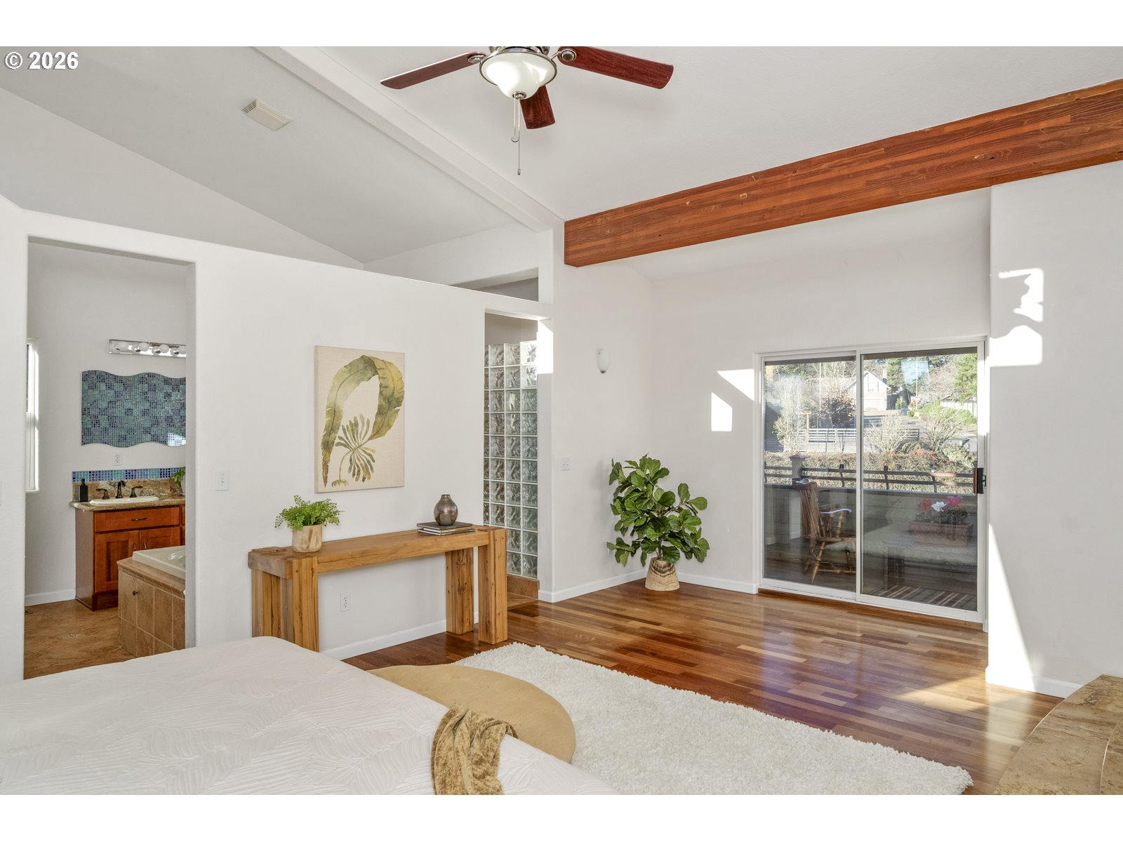 2704 ORCHARD HILL LN