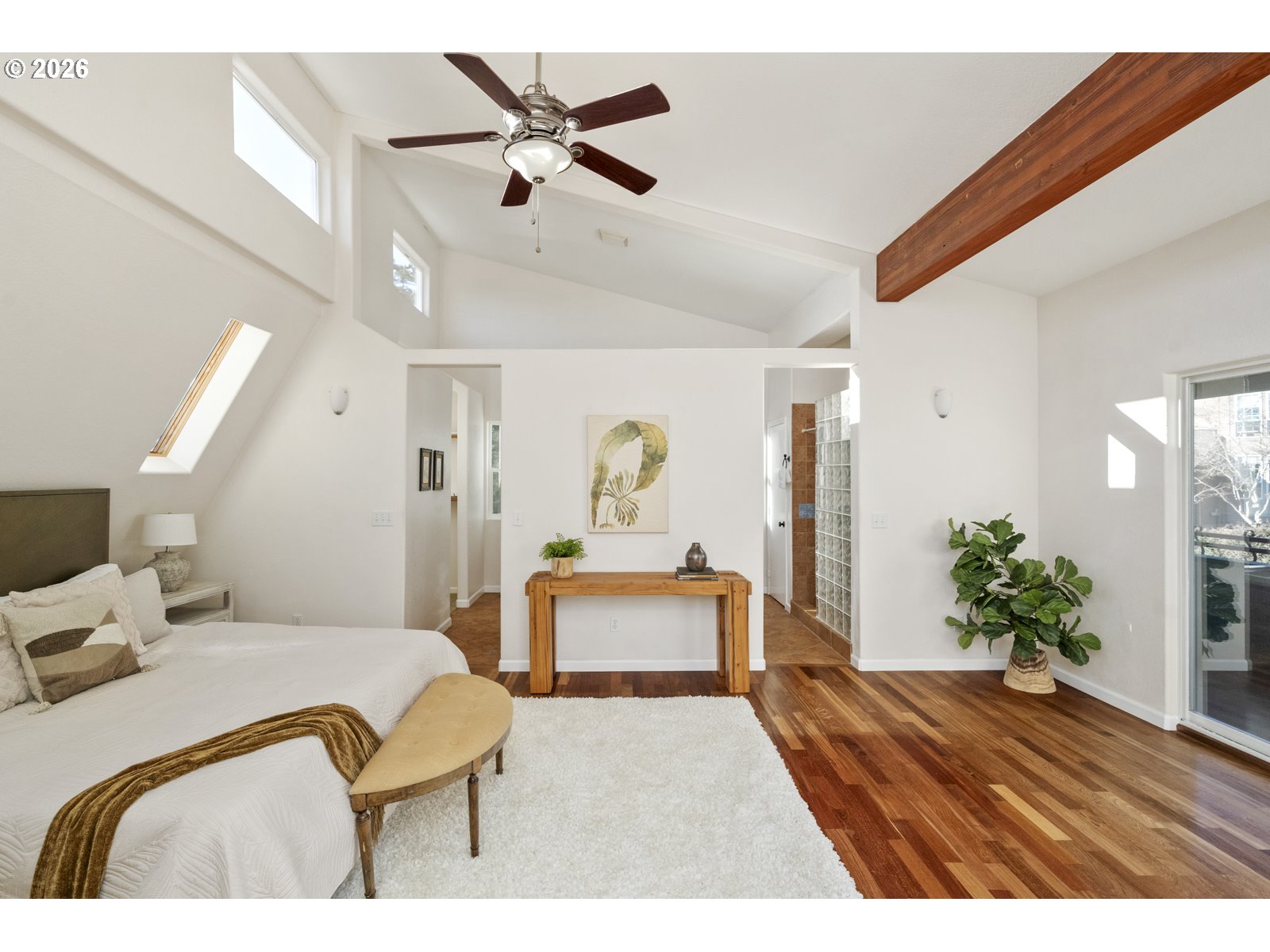 2704 ORCHARD HILL LN