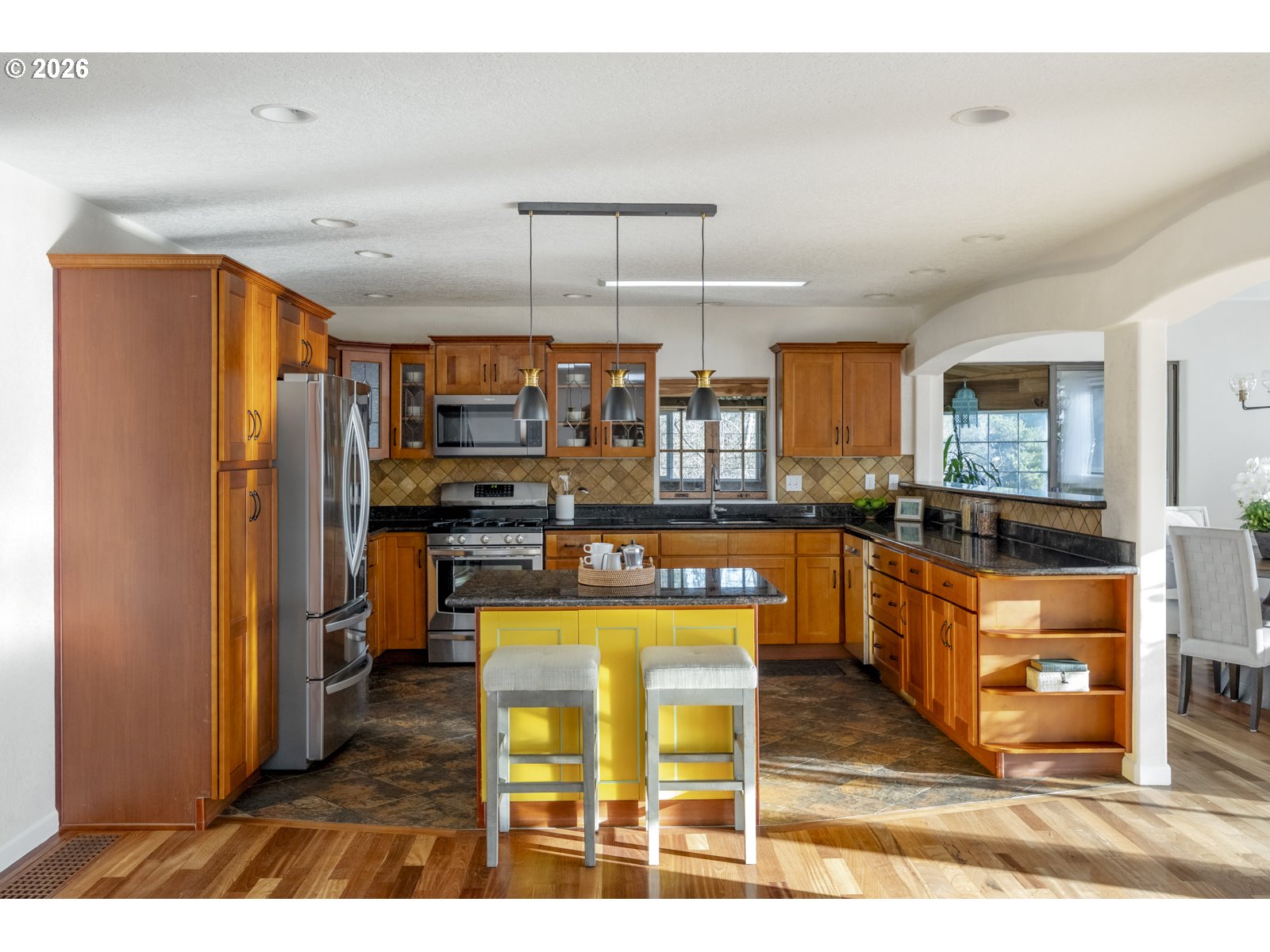 2704 ORCHARD HILL LN