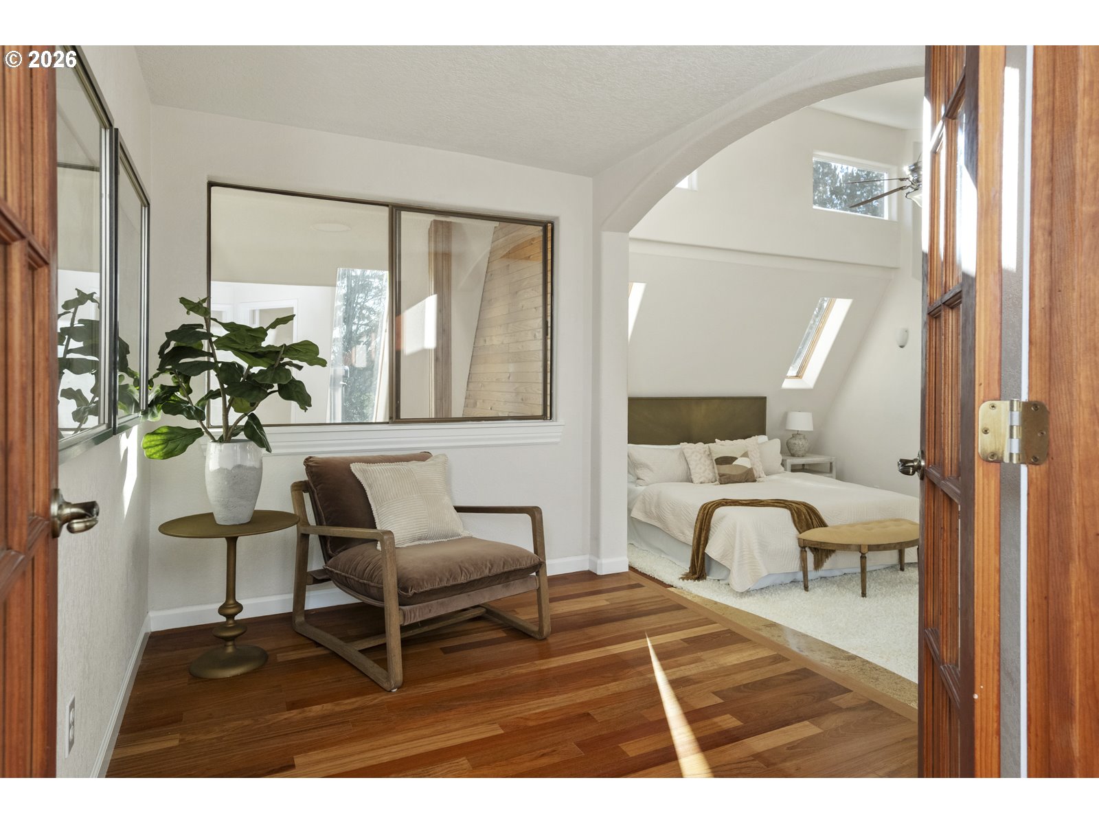 2704 ORCHARD HILL LN