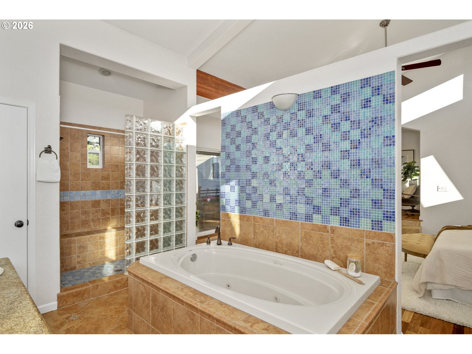 2704 ORCHARD HILL LN