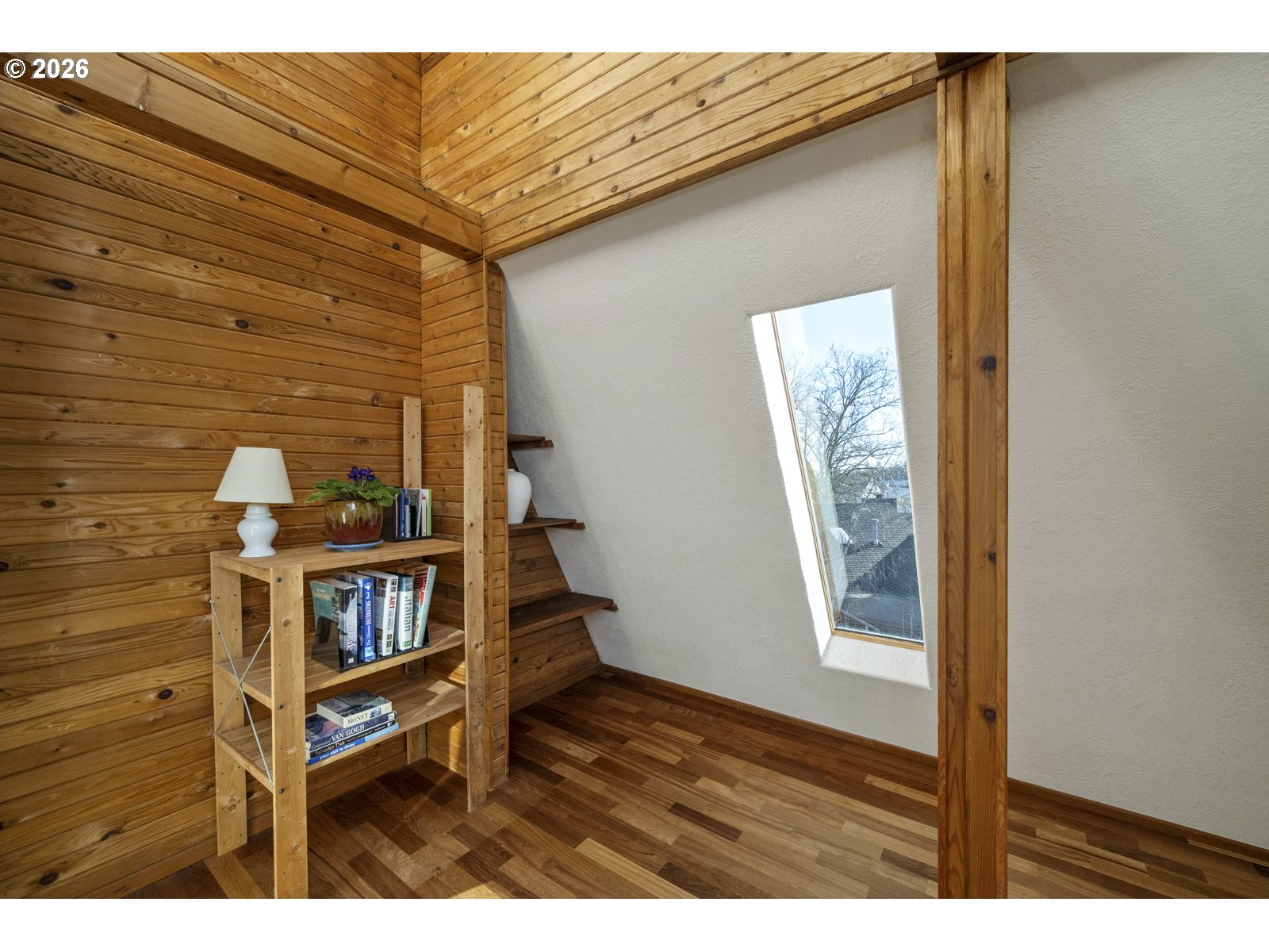 2704 ORCHARD HILL LN