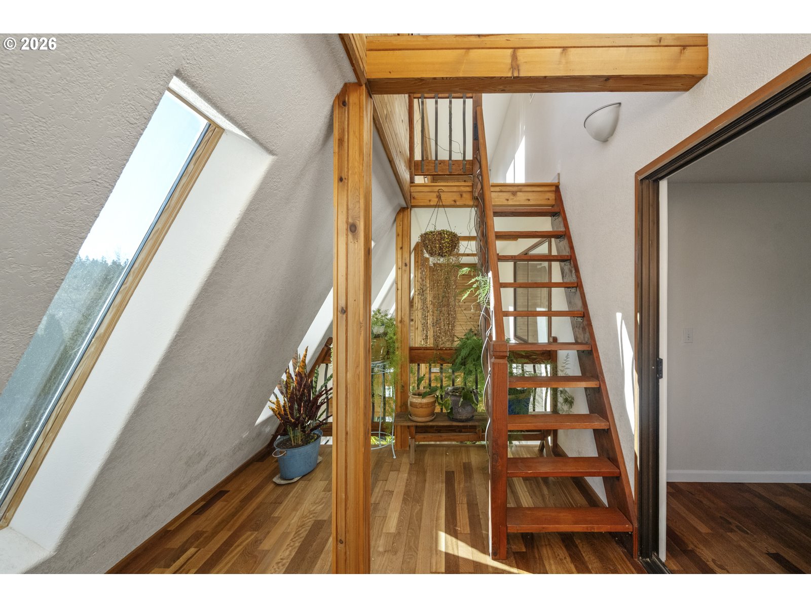 2704 ORCHARD HILL LN