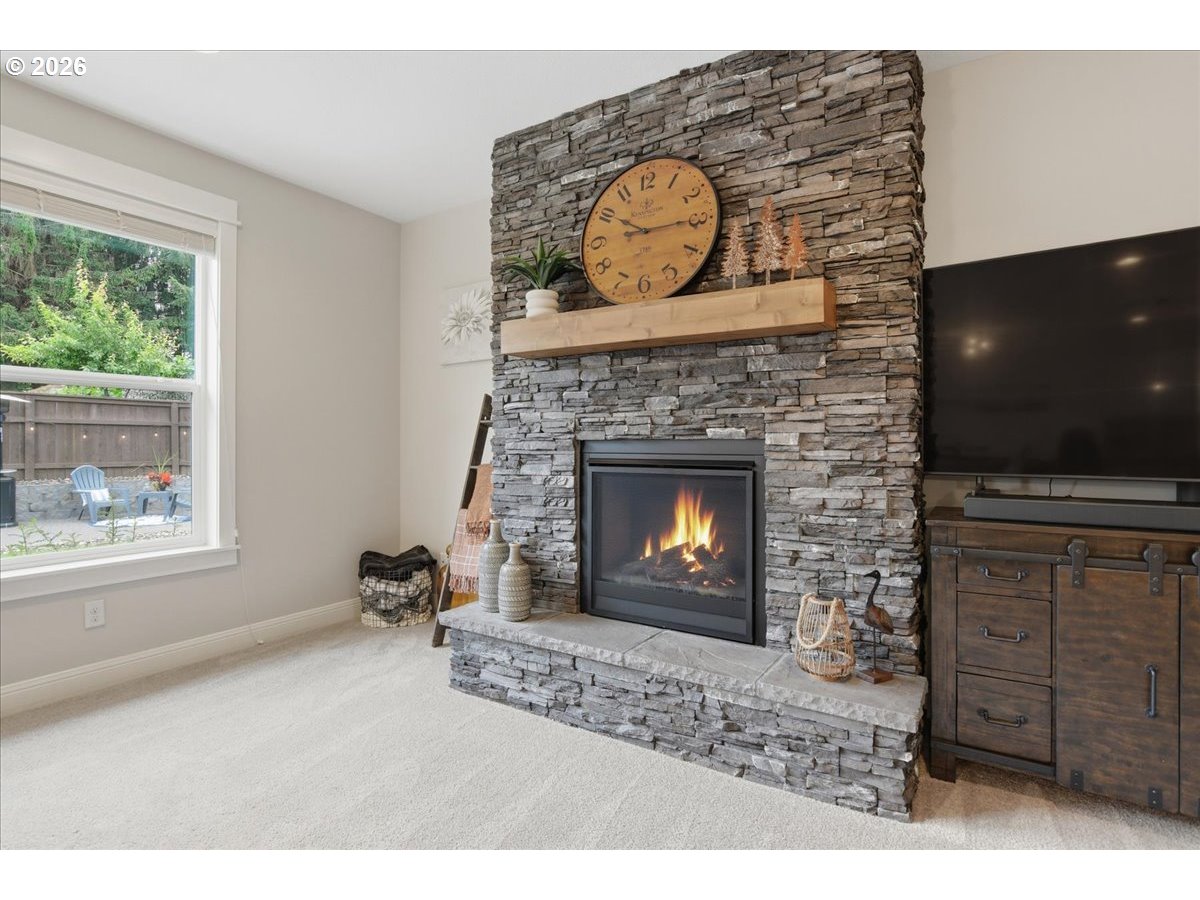 3293 N ABERNATHY CIR