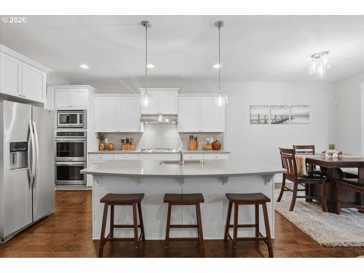 3293 N ABERNATHY CIR