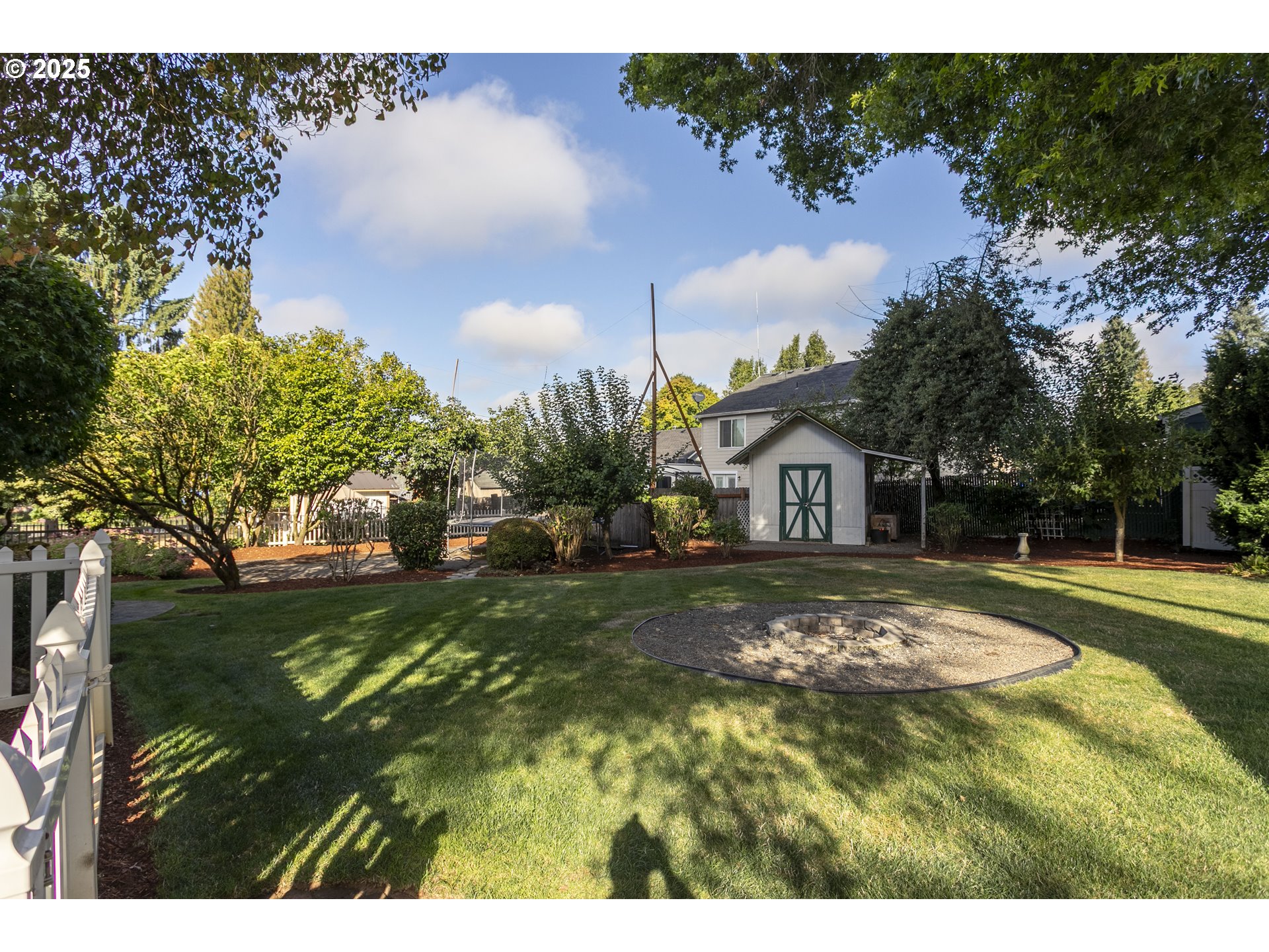 803 N MAIN AVE