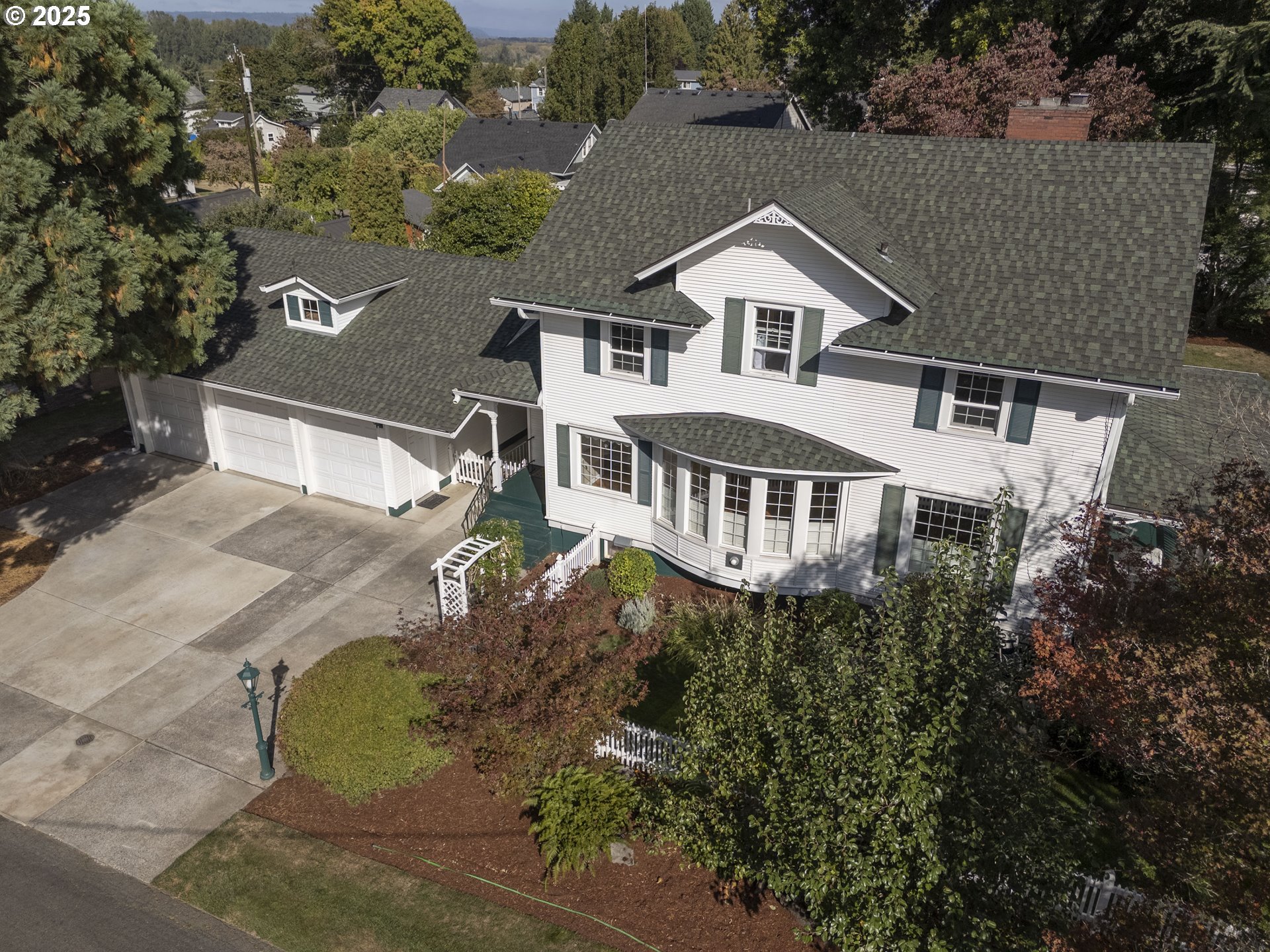 803 N MAIN AVE