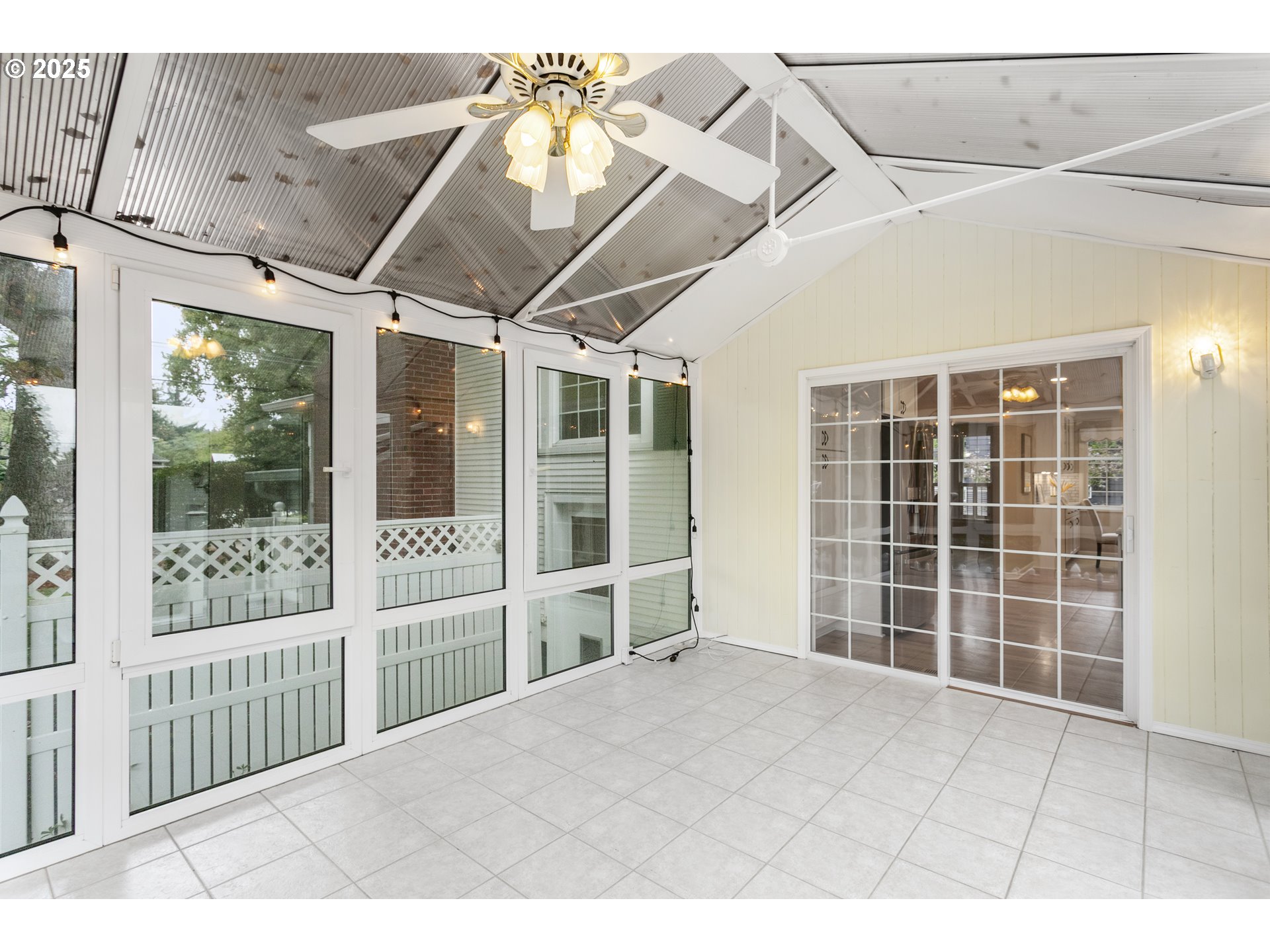 803 N MAIN AVE