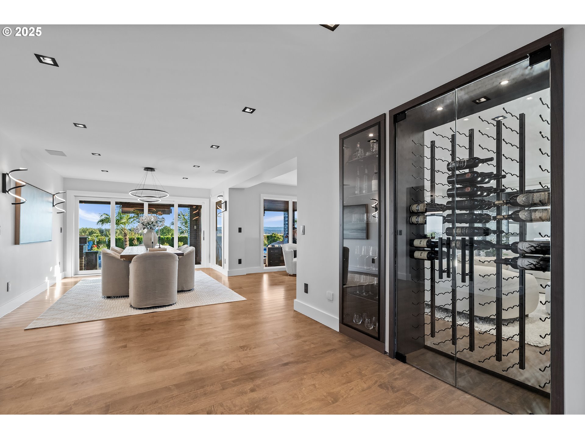 8015 SE EVERGREEN HWY