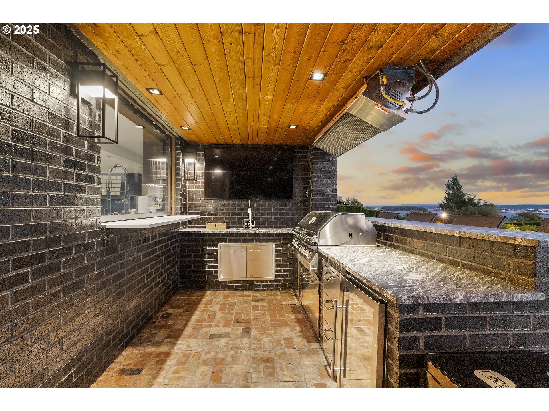 8015 SE EVERGREEN HWY