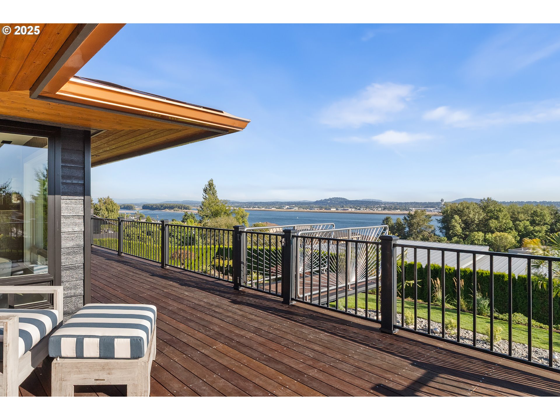 8015 SE EVERGREEN HWY