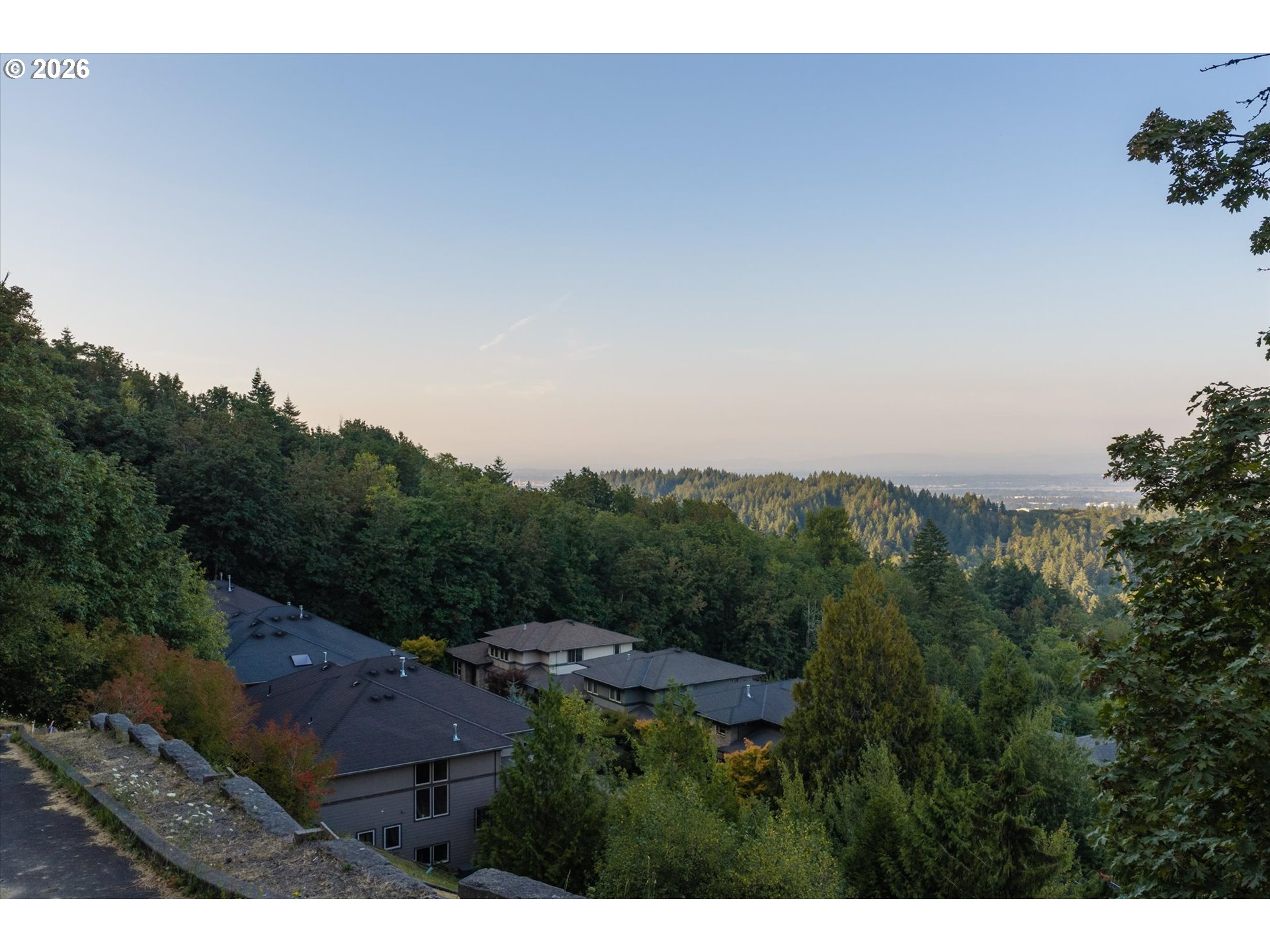 318 NW SKYLINE BLVD