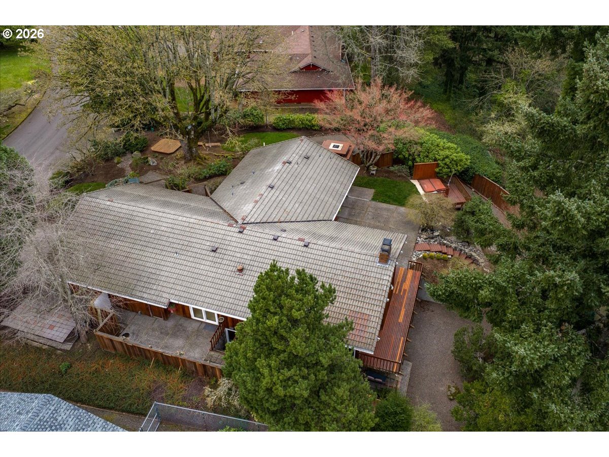 1227 MONTANA LN