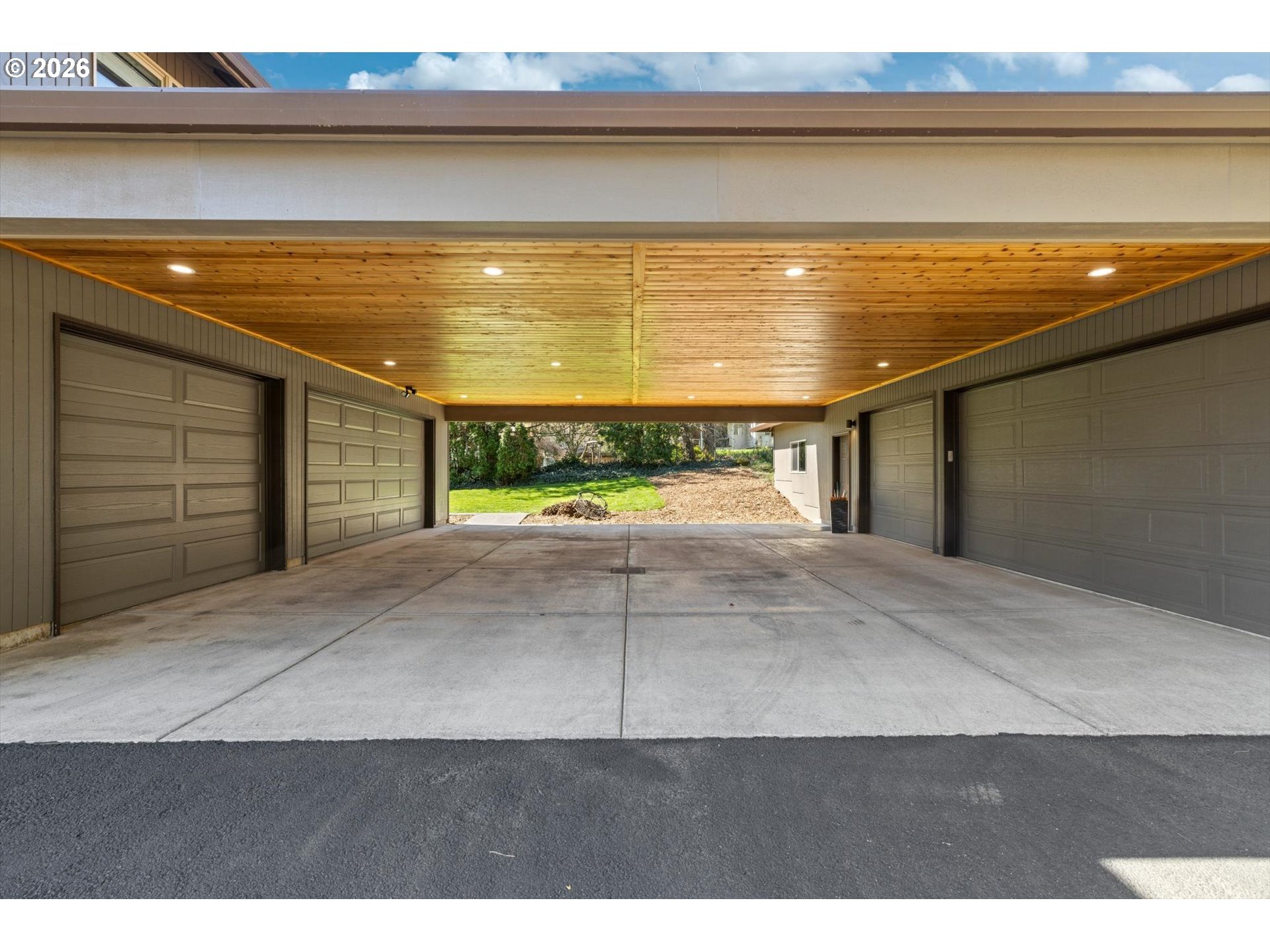 8008 SE EVERGREEN HWY