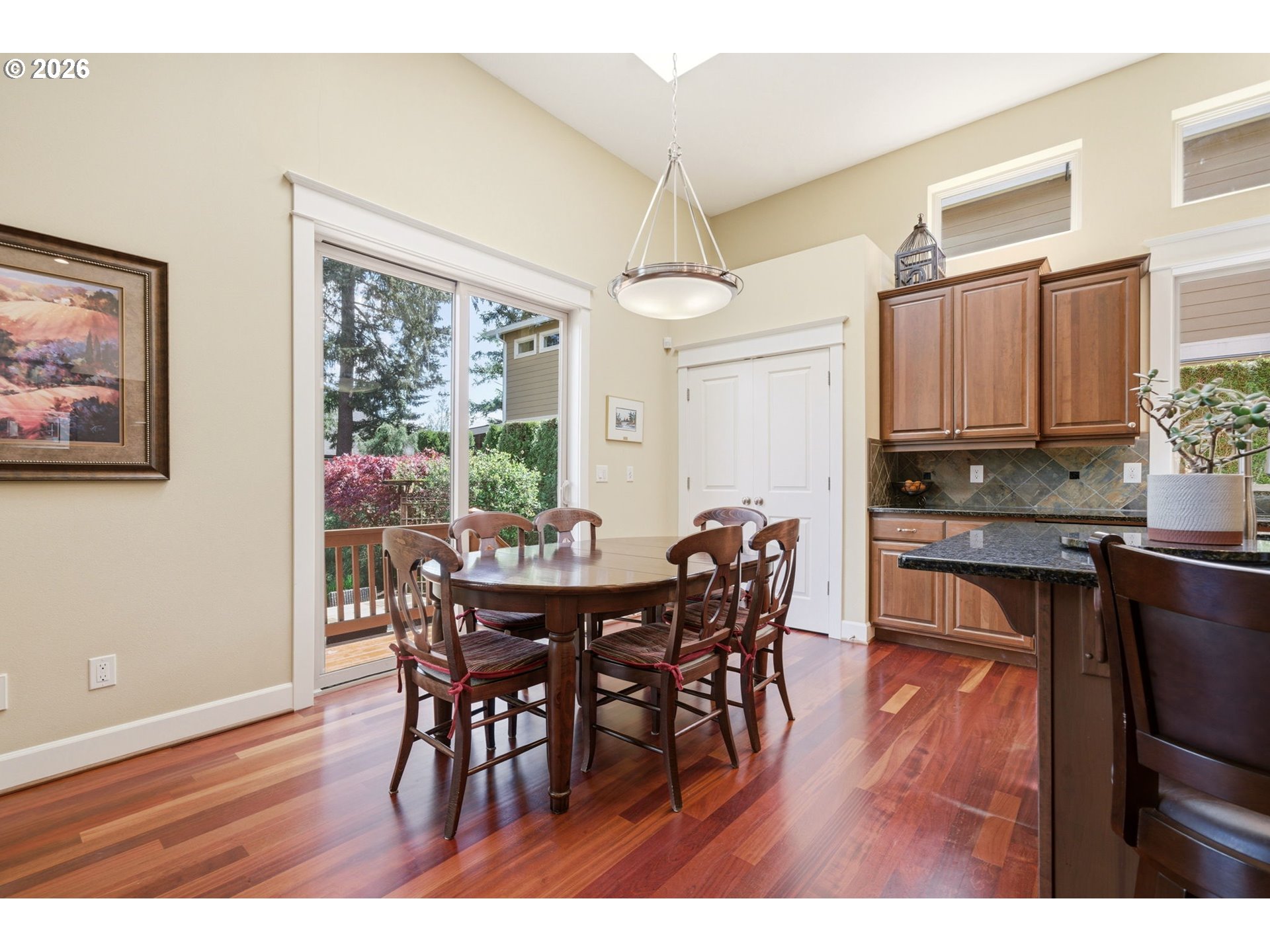 5904 NW INGLEWOOD CT