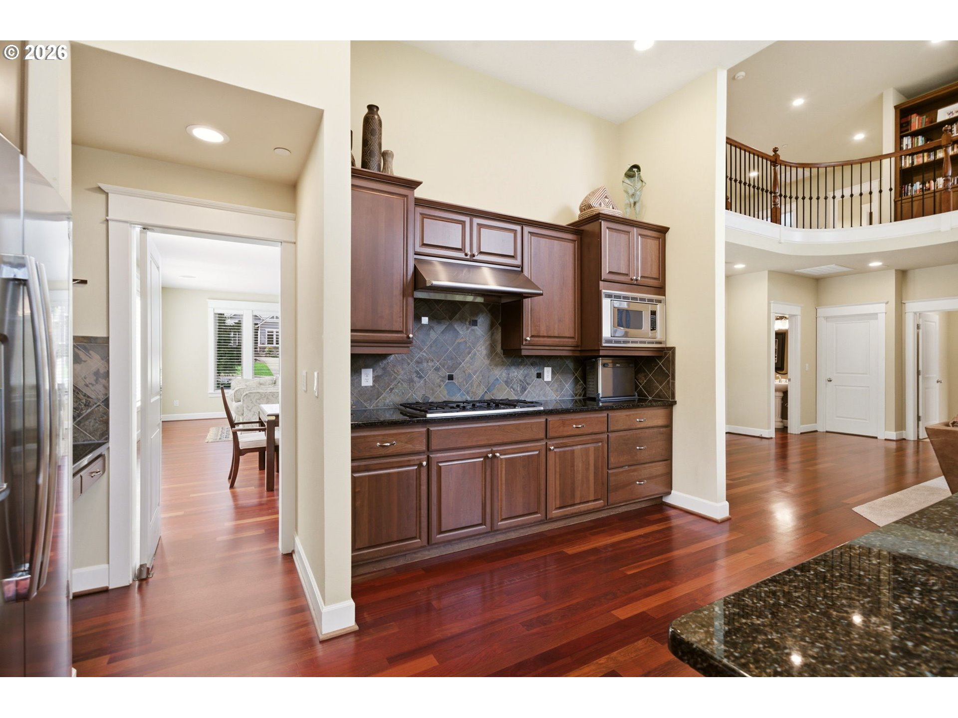 5904 NW INGLEWOOD CT