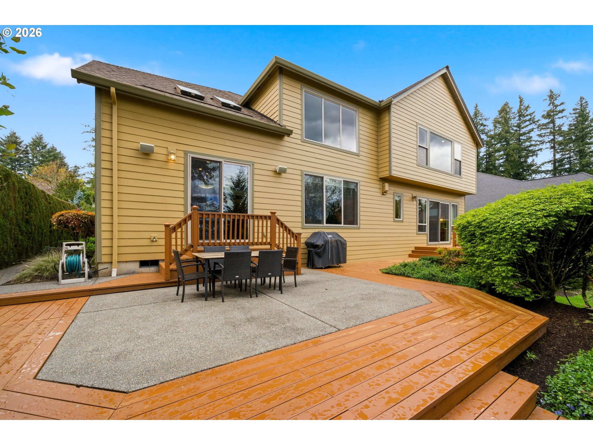5904 NW INGLEWOOD CT