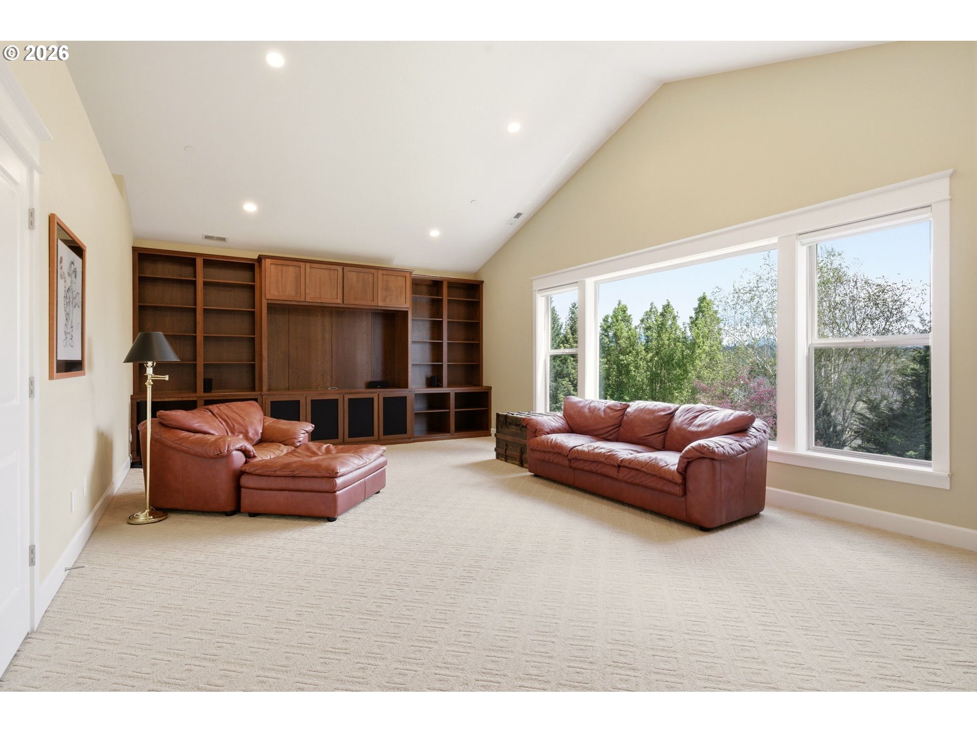 5904 NW INGLEWOOD CT
