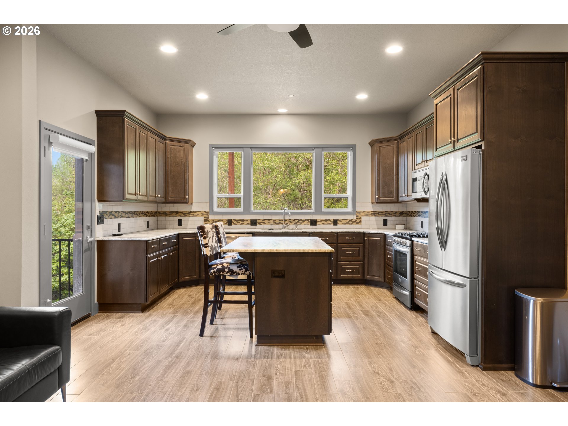 510 S 19TH PL