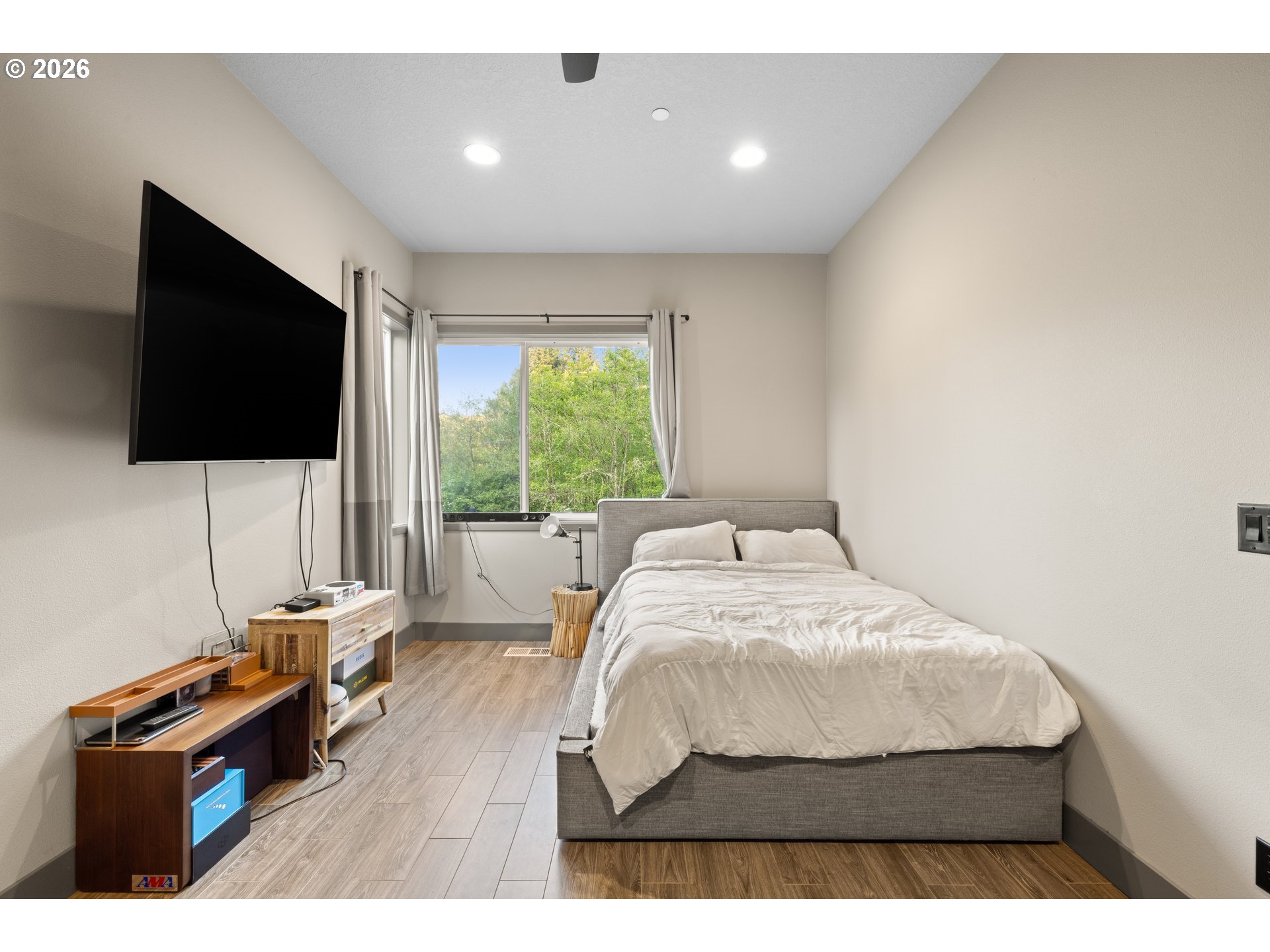 510 S 19TH PL