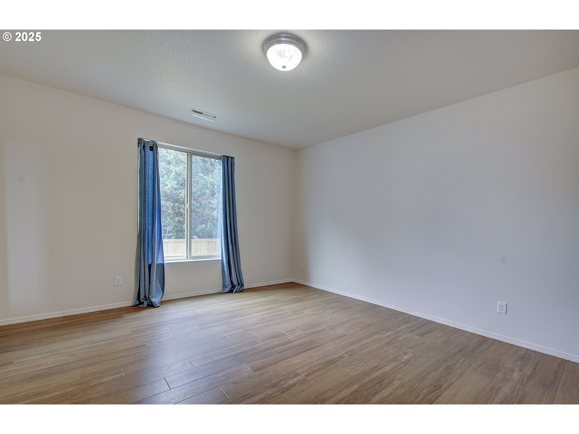 2126 S WIND RIVER CIR, Ridgefield