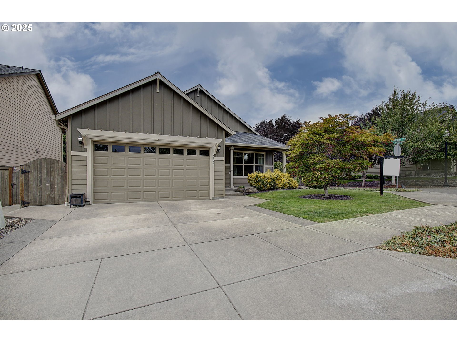 2126 S WIND RIVER CIR, Ridgefield
