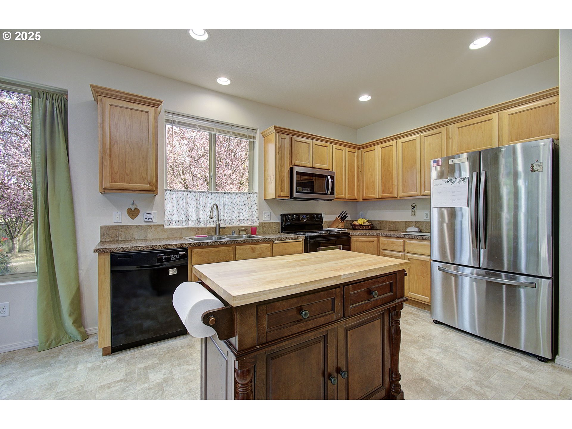 2126 S WIND RIVER CIR, Ridgefield