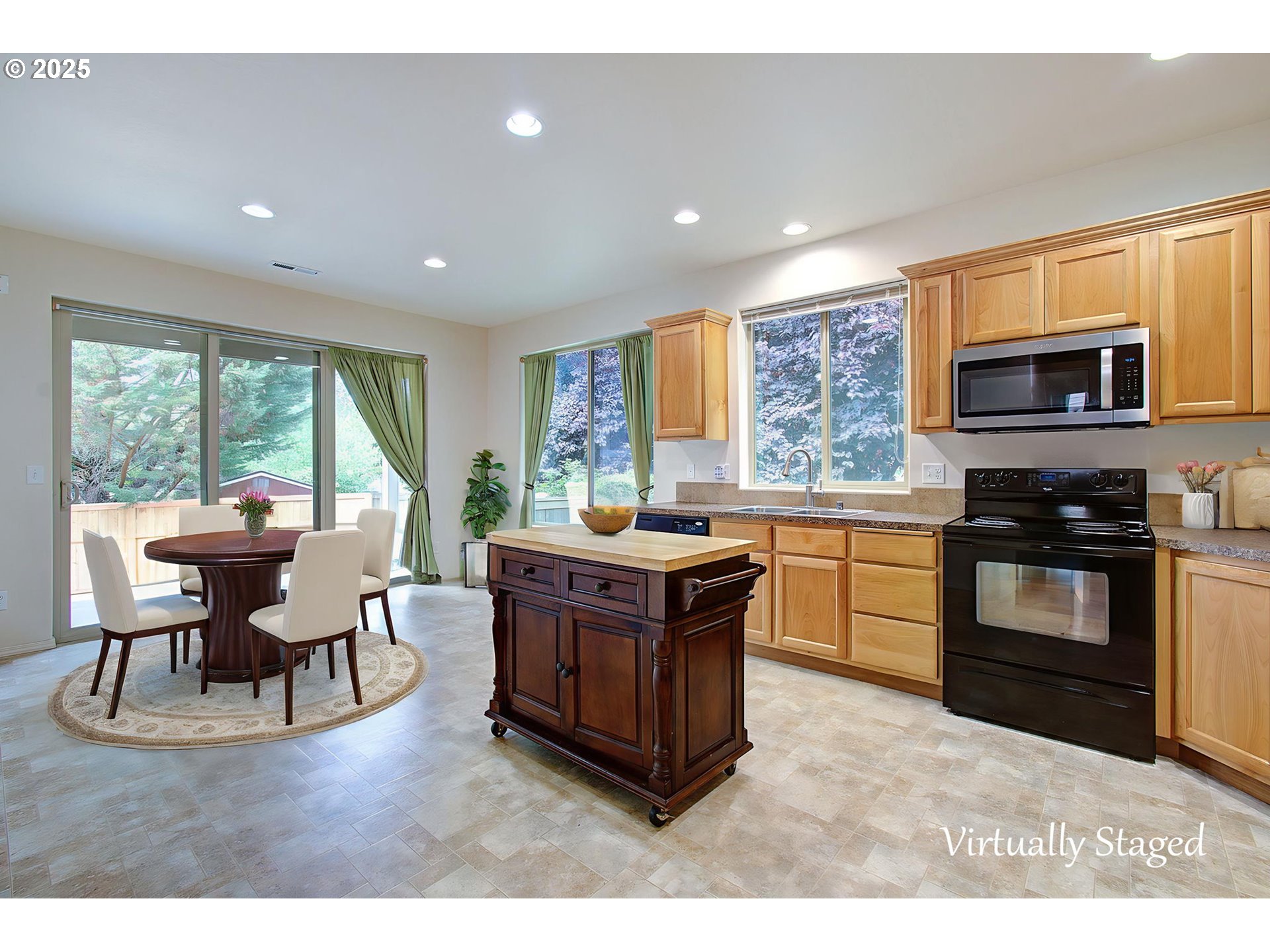 2126 S WIND RIVER CIR, Ridgefield