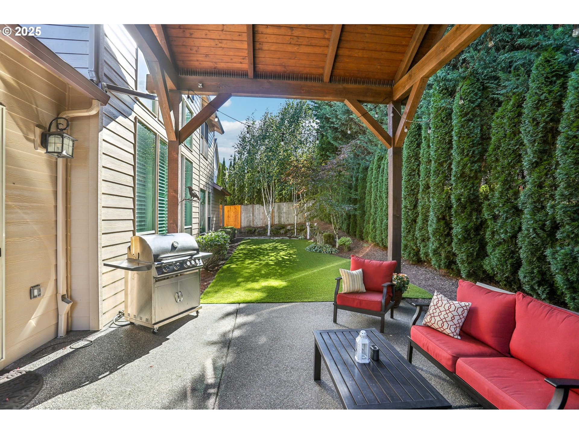 6139 NW KLICKITAT CT