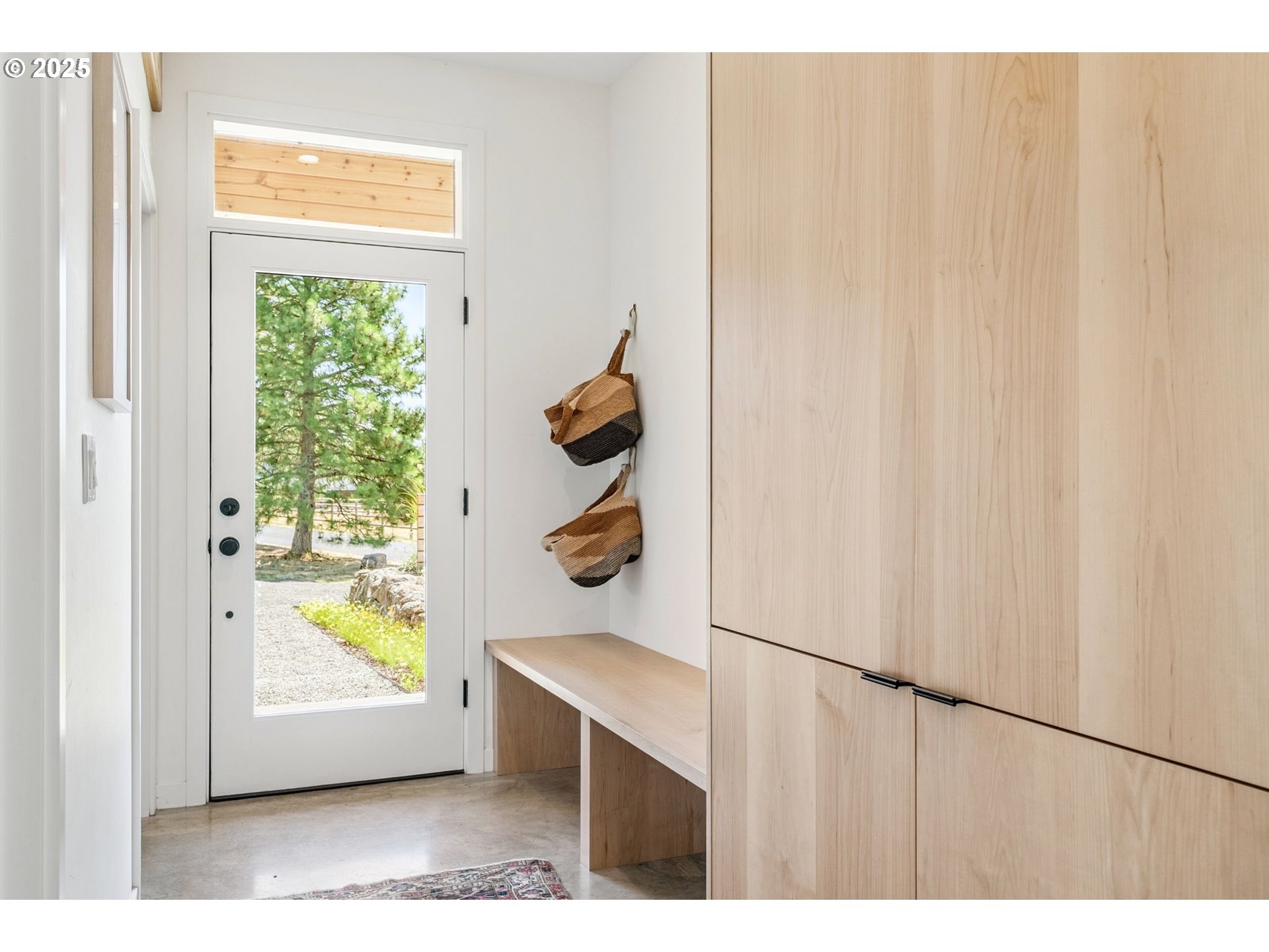 468 NW Strawberry Mountain RD