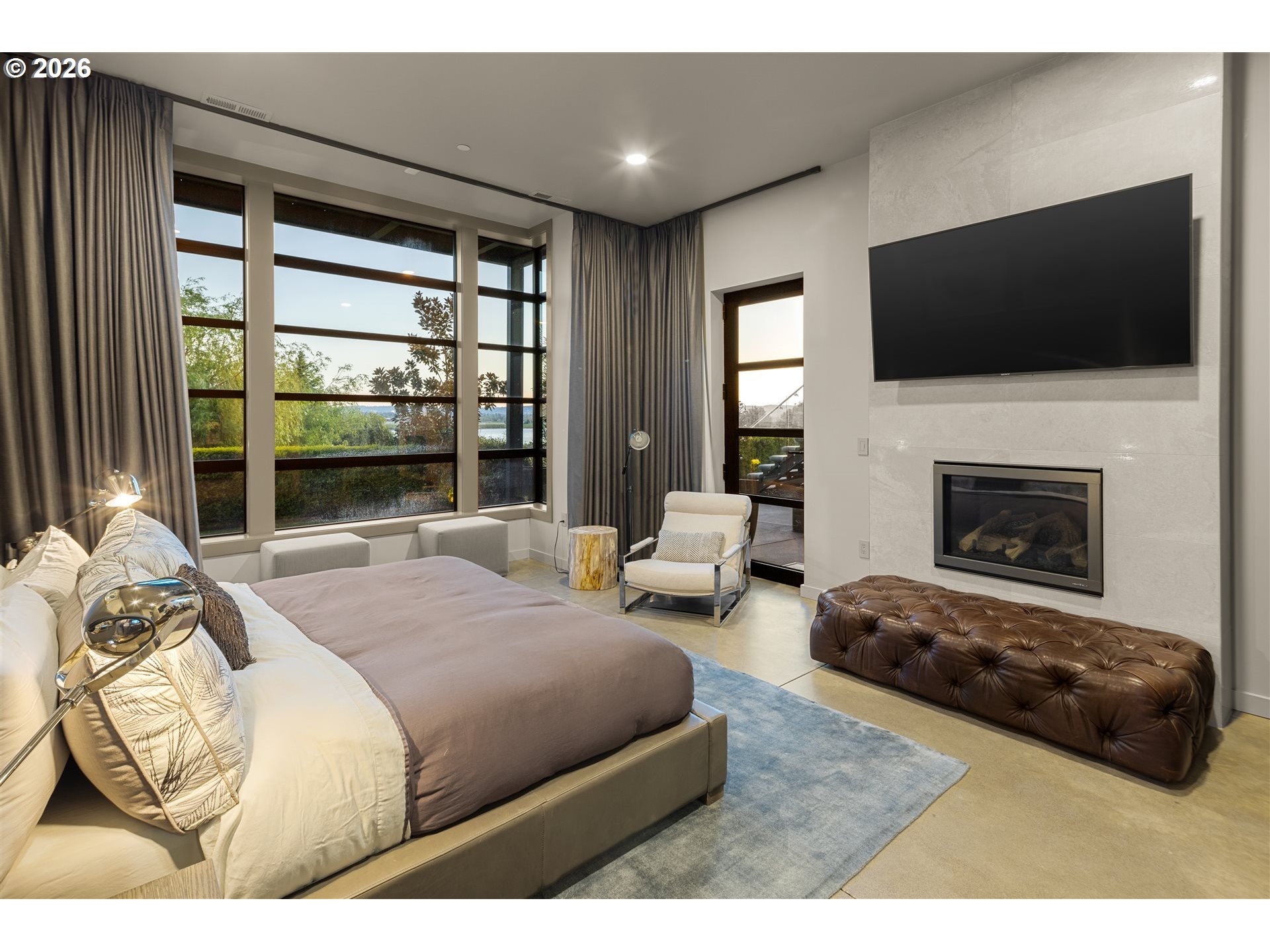 8001 SE EVERGREEN HWY