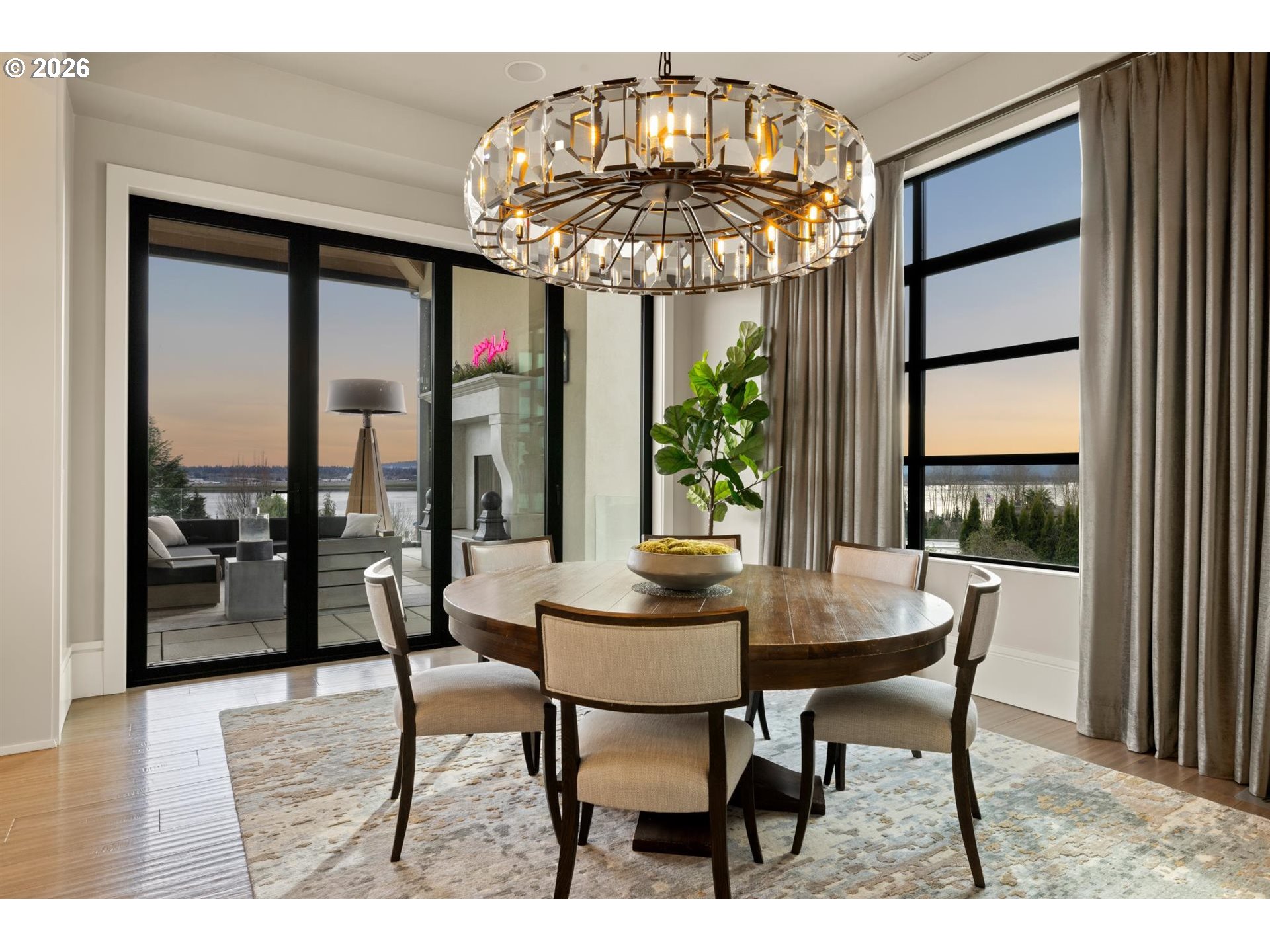 8001 SE EVERGREEN HWY