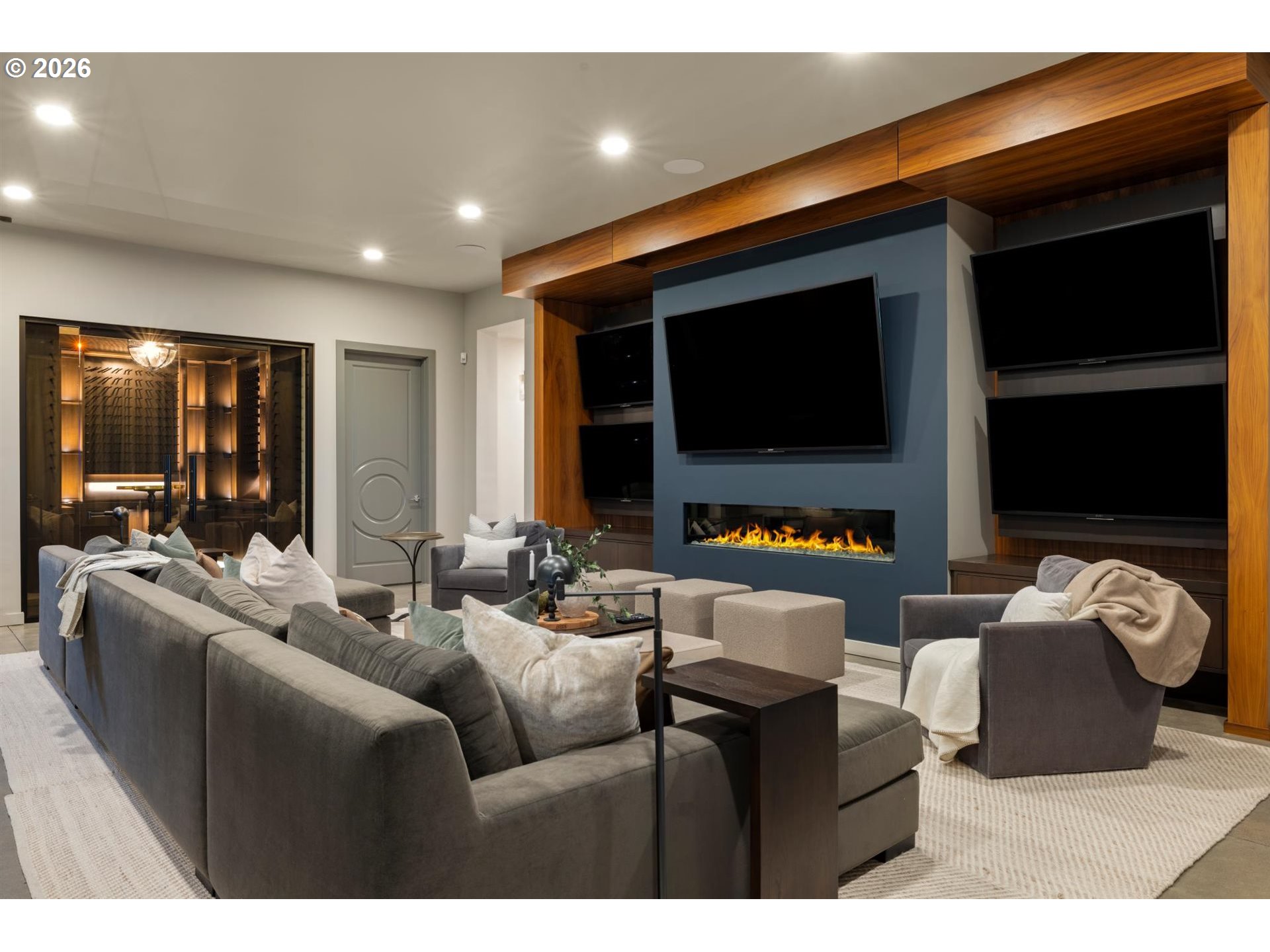 8001 SE EVERGREEN HWY