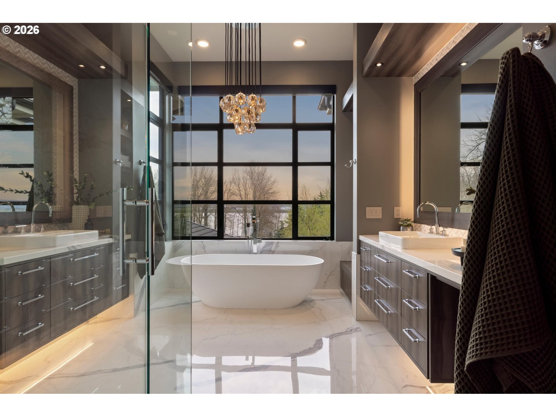 8001 SE EVERGREEN HWY