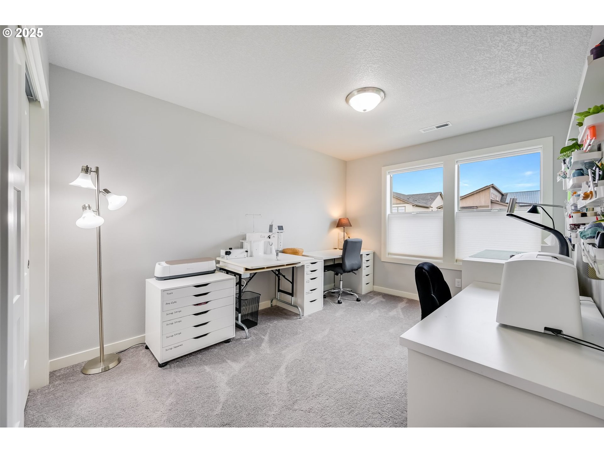 2511 S WHITE SALMON DR