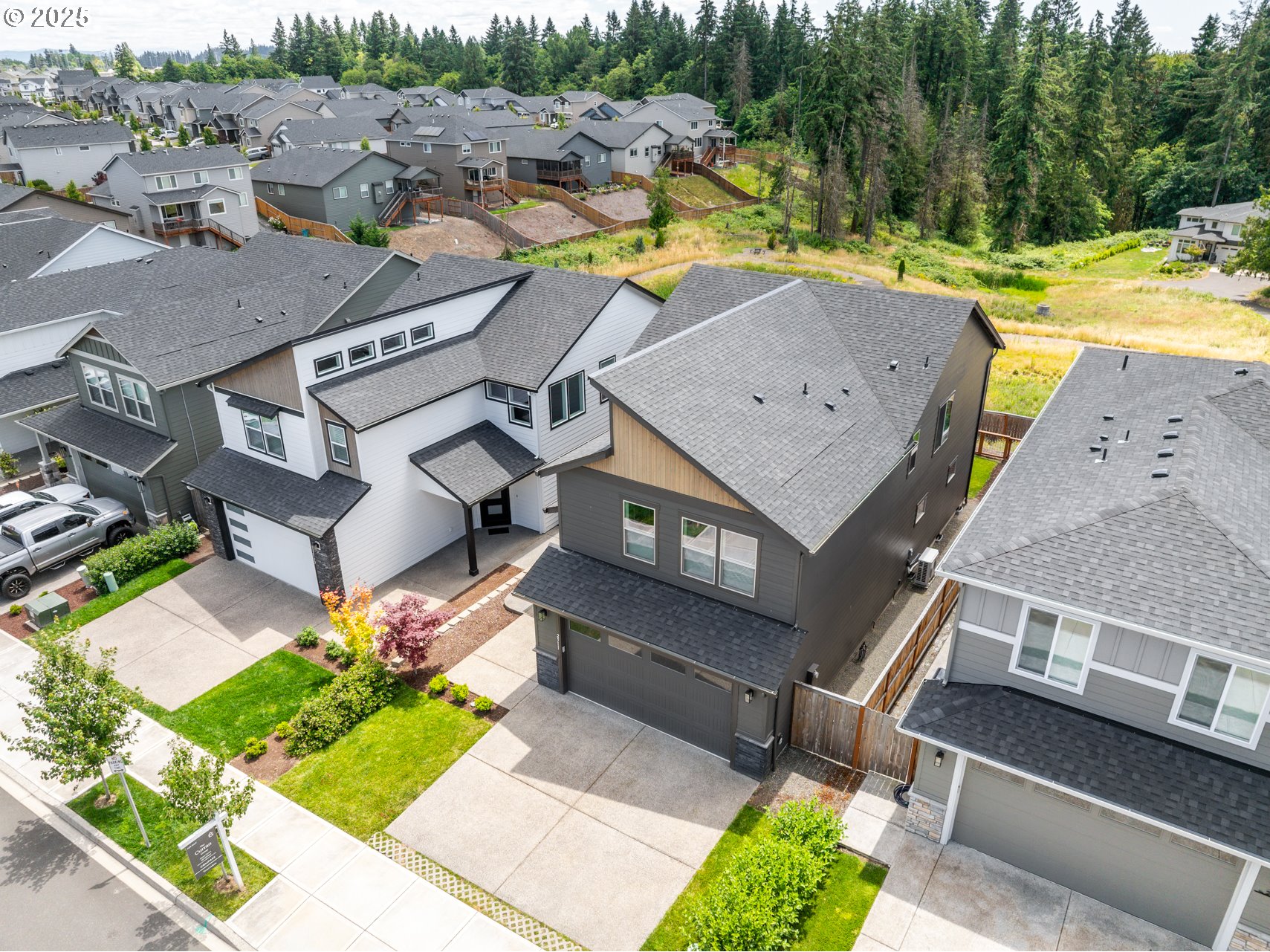 2511 S WHITE SALMON DR