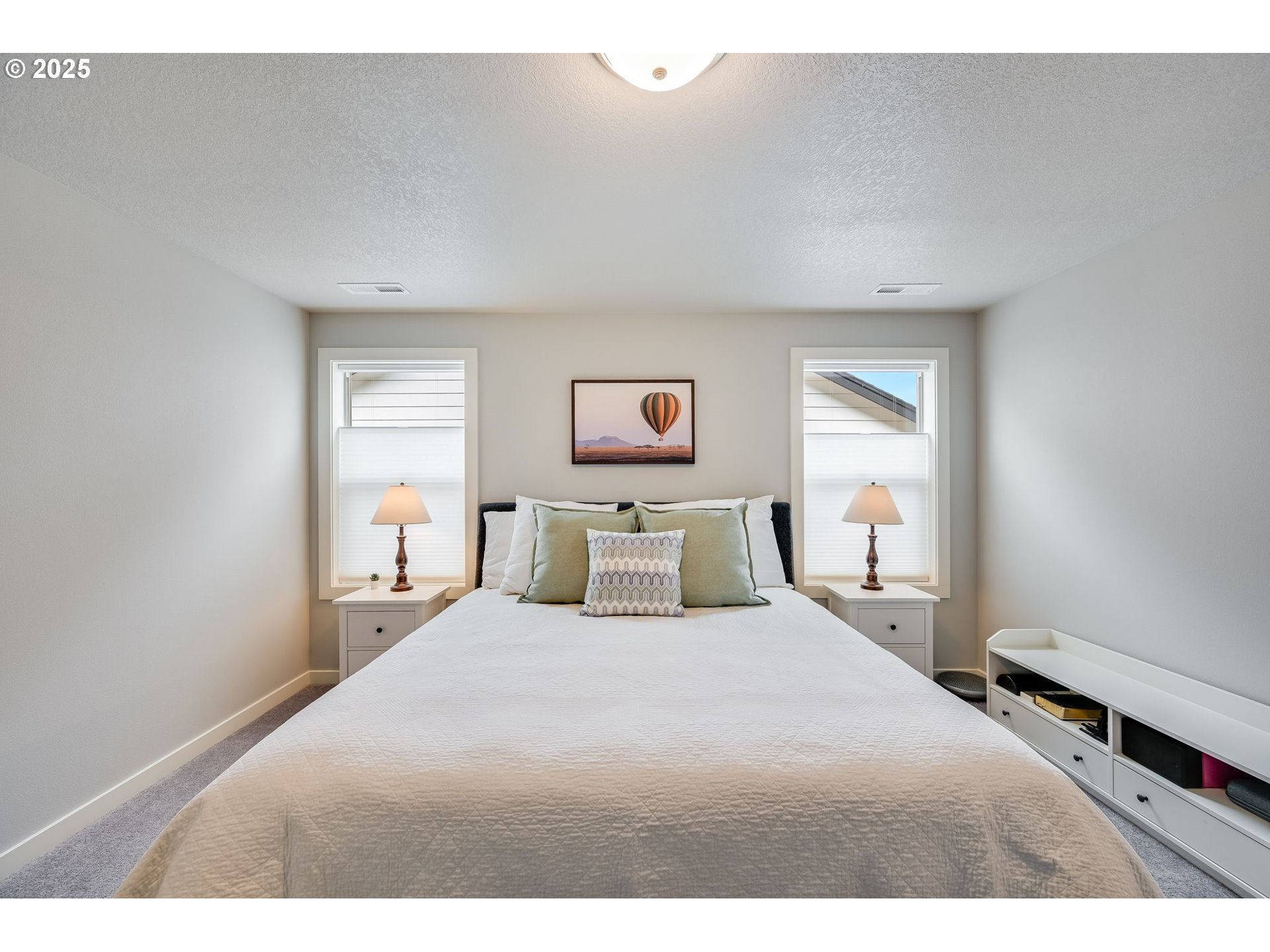 2511 S WHITE SALMON DR