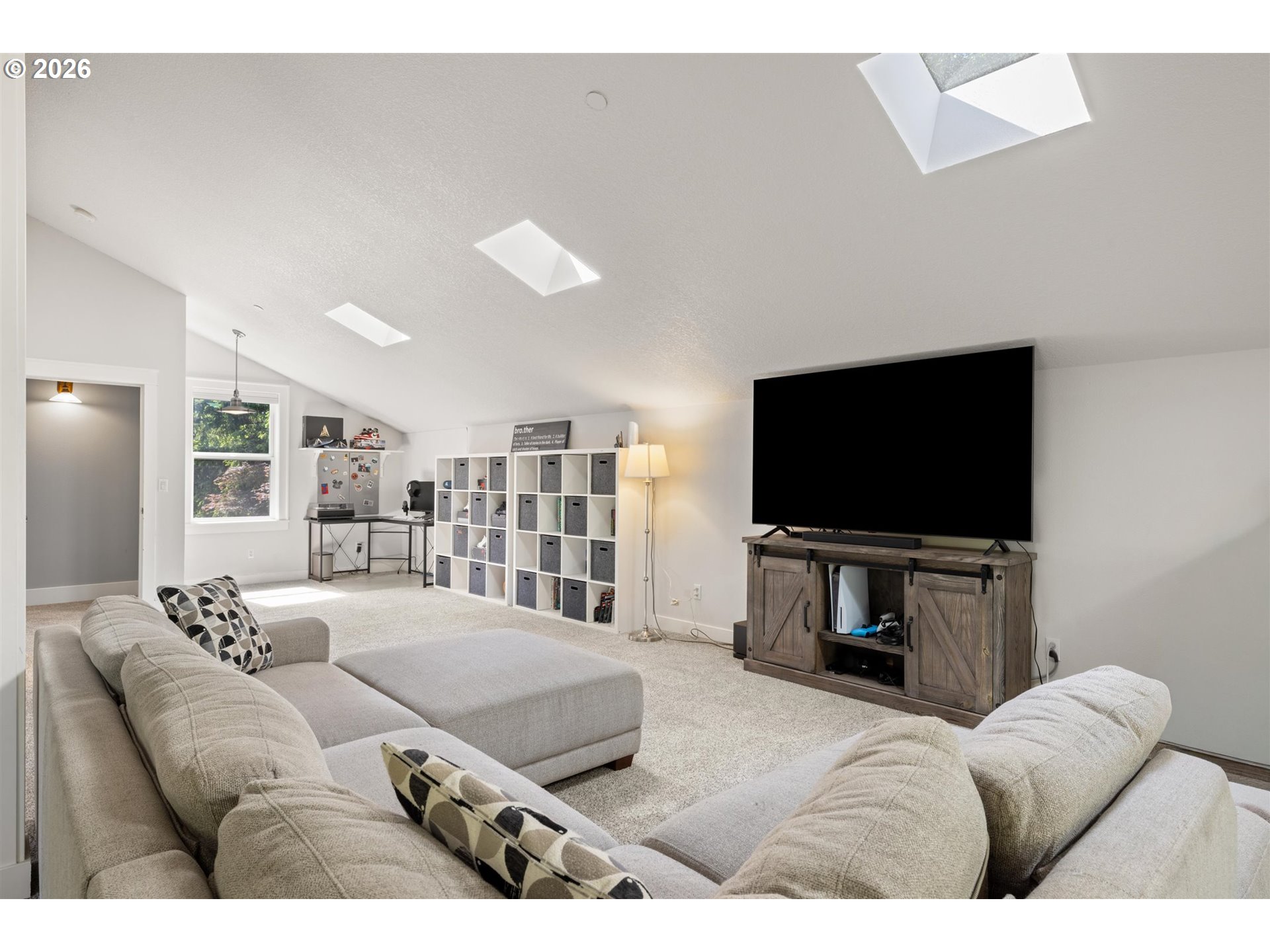 2400 S BERTSINGER RD