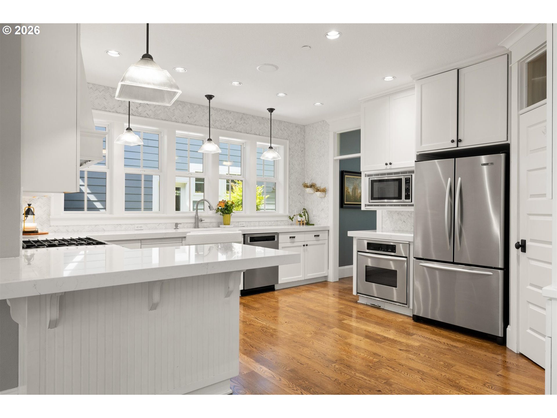2400 S BERTSINGER RD