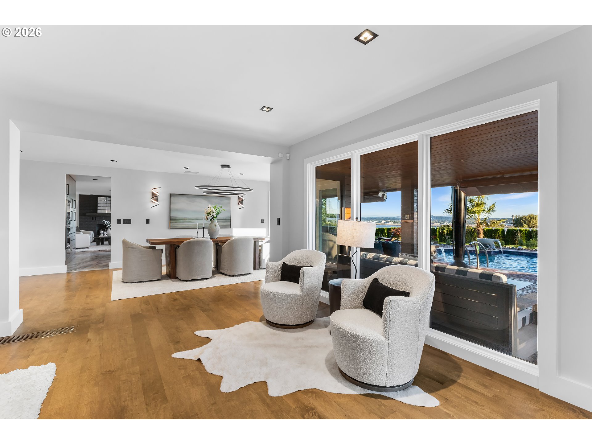 8015 SE EVERGREEN HWY